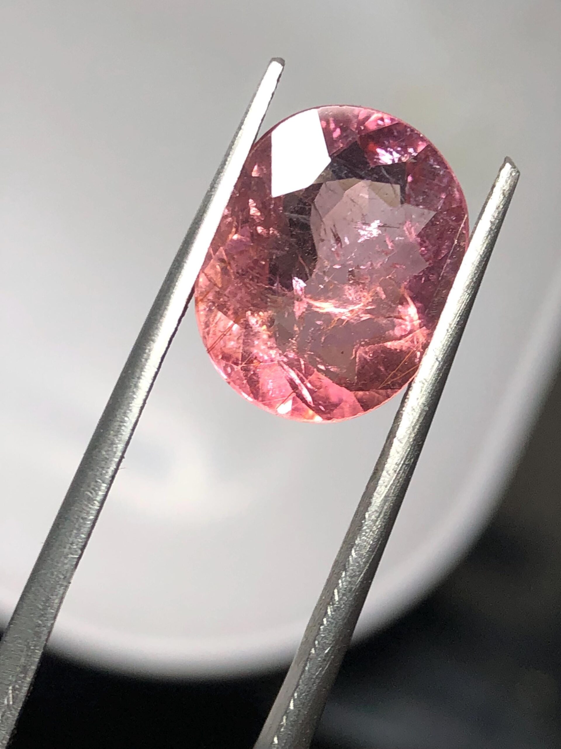 Natural Pink Tourmaline Oval Gemstone for Jewelry Making (4.28 Ct, 12.7x10.4 mm) - Image 6