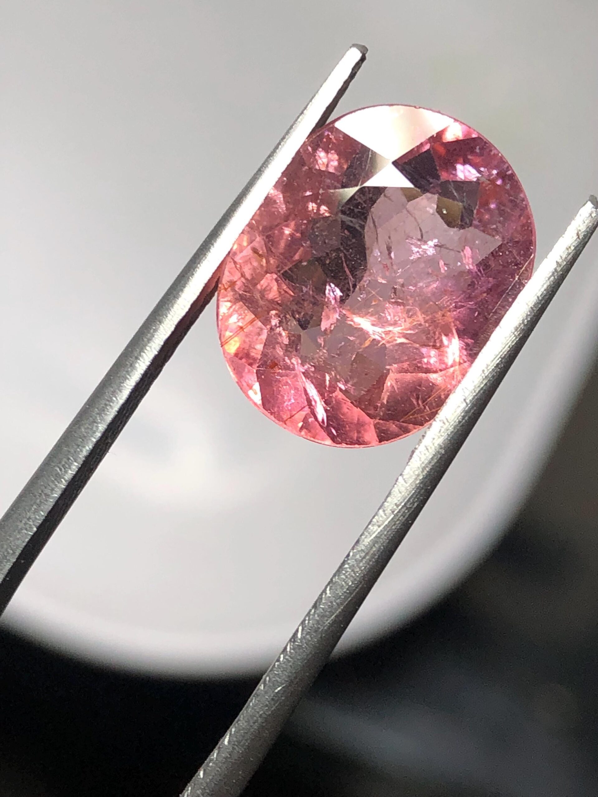 Natural Pink Tourmaline Oval Gemstone for Jewelry Making (4.28 Ct, 12.7x10.4 mm) - Image 7