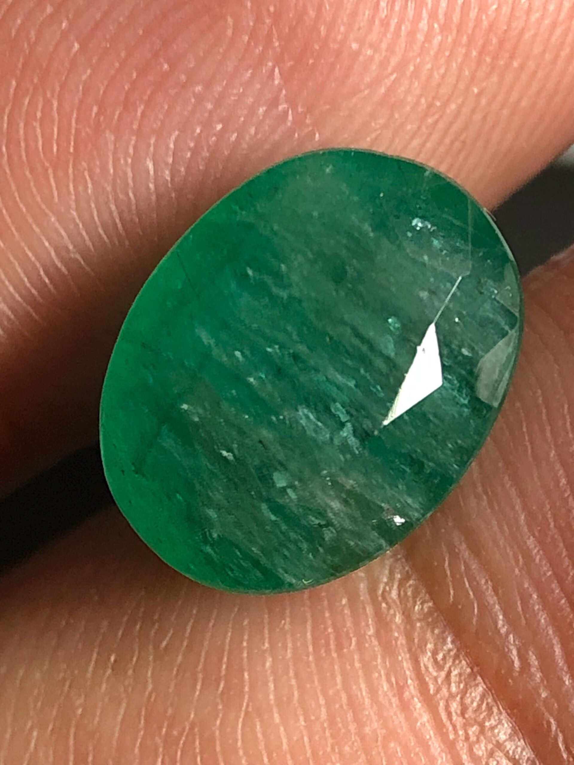 Natural Zambian Emerald 4.31 Carat Oval Cut Loose Gemstone for Ring Pendant - Image 5
