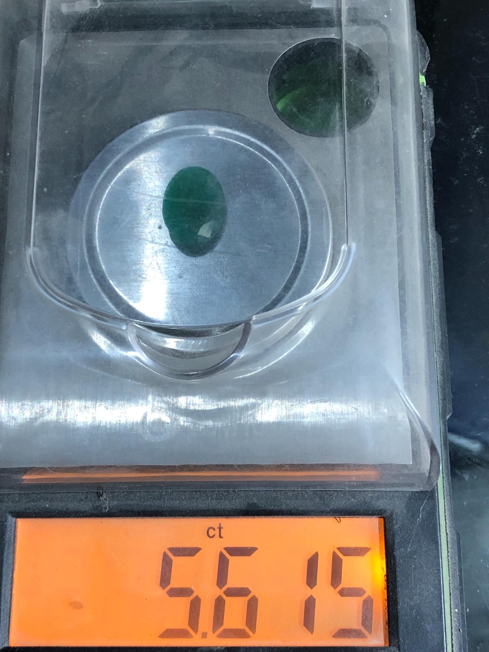 Natural Emerald 5.615 Carat Oval Cut | Vivid Green Color | Origin Zambia - Image 10