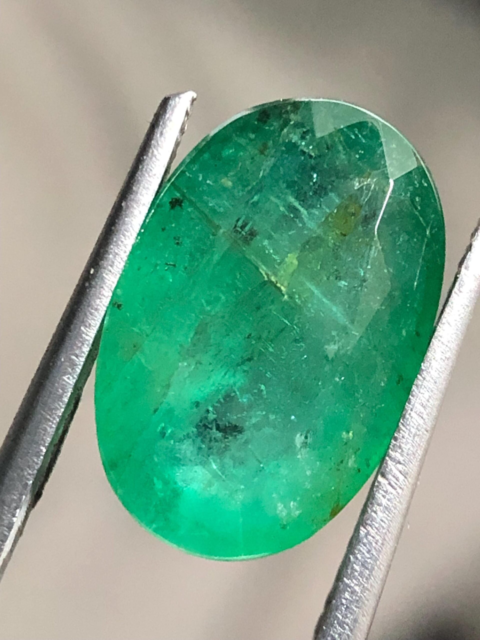 3.915 ct Natural Zambian Emerald – Loose Gemstone – Oval Cut – Green Emerald for Jewelry Making - Image 5