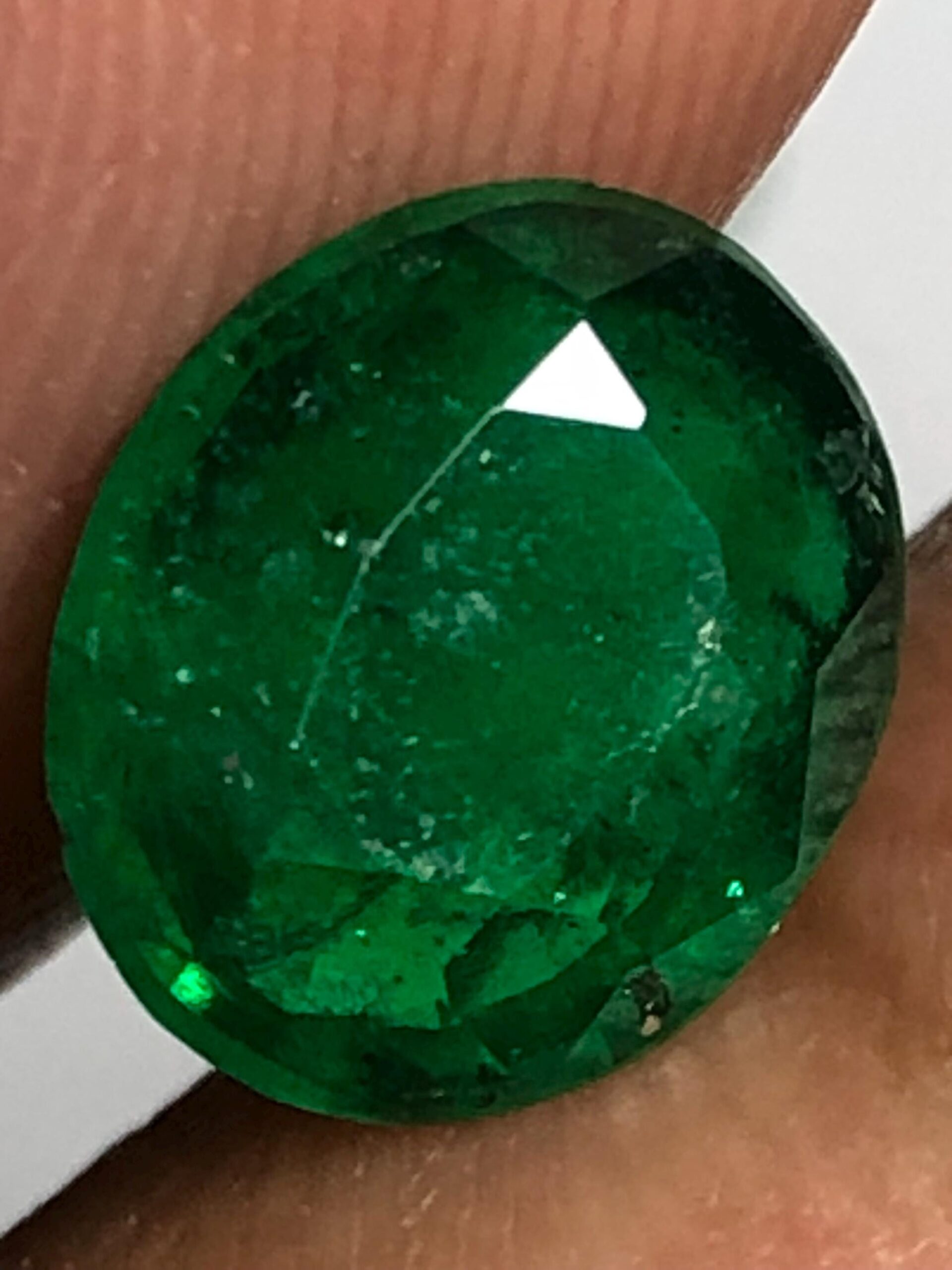 Natural Swat Emerald Oval Gemstone | Pakistani Deep Green Faceted Stone (8.7x7.2x3 mm) - Image 2