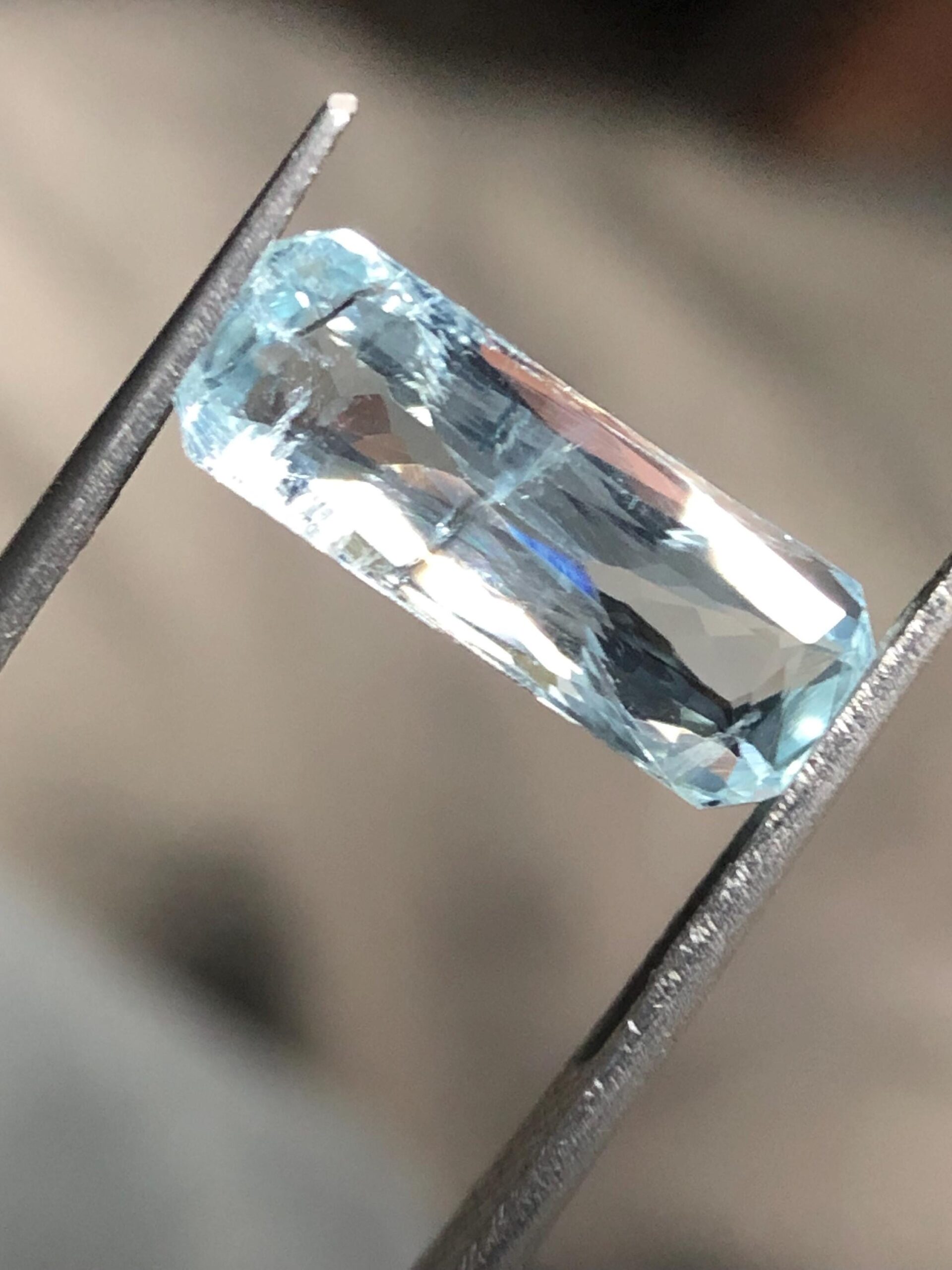 Natural Aquamarine Emerald Cut Gemstone, Light Blue Faceted Crystal (15.1x5.6 mm) - Image 8