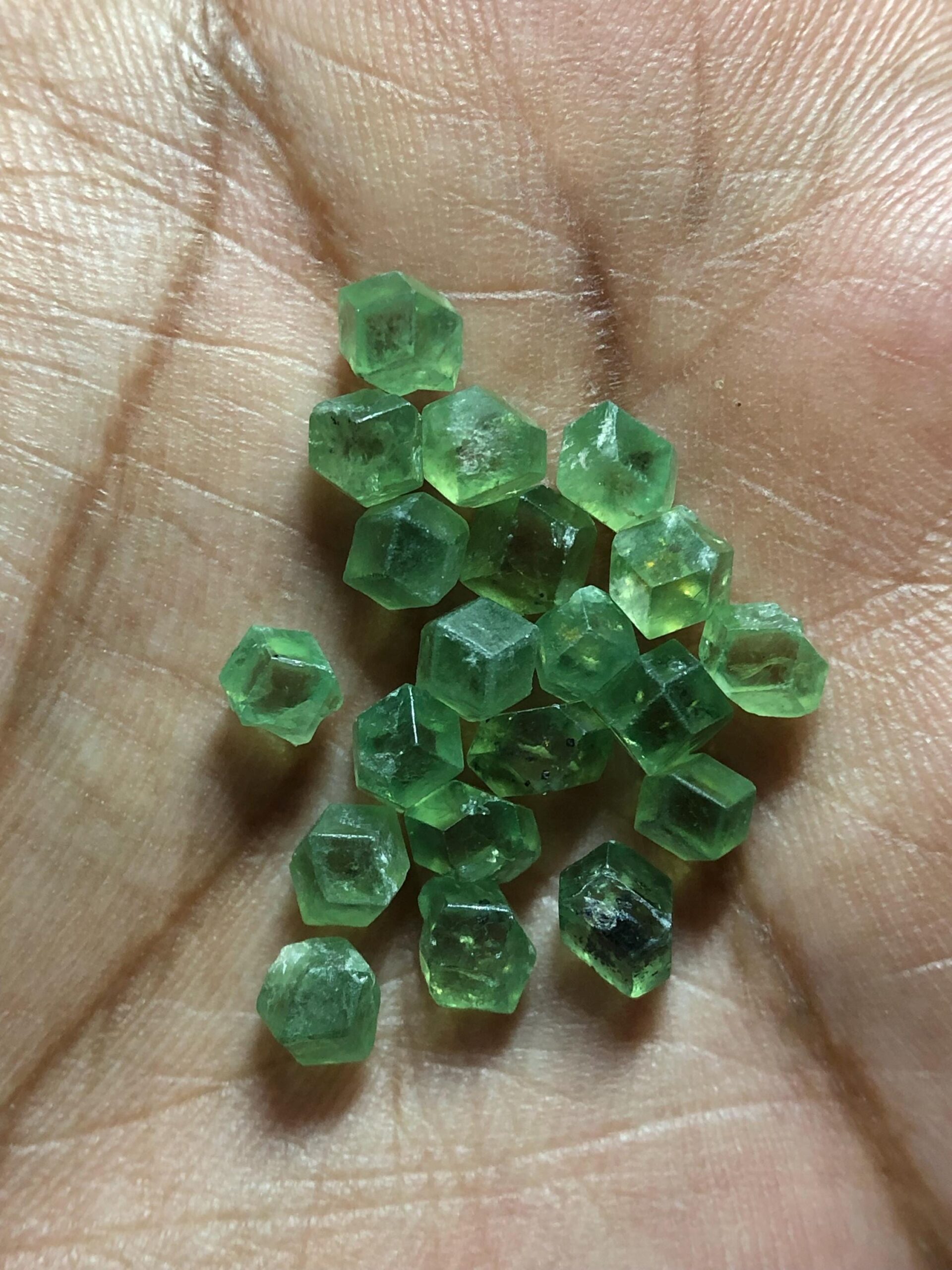 Natural Demantoid Garnet Lot – 21.20 Carats | 20 Pieces | 4.5–6.5 mm - Image 10