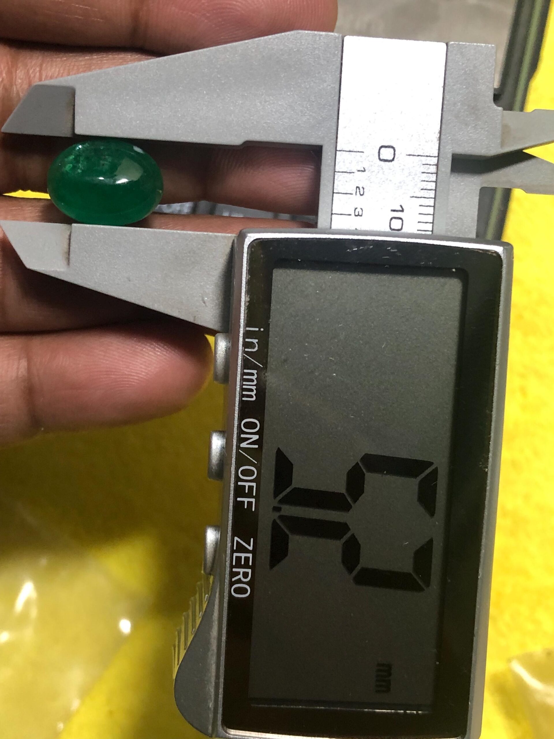 Natural Emerald 7.36 Carat | Oval Cabochon Loose Green Gemstone - Image 8