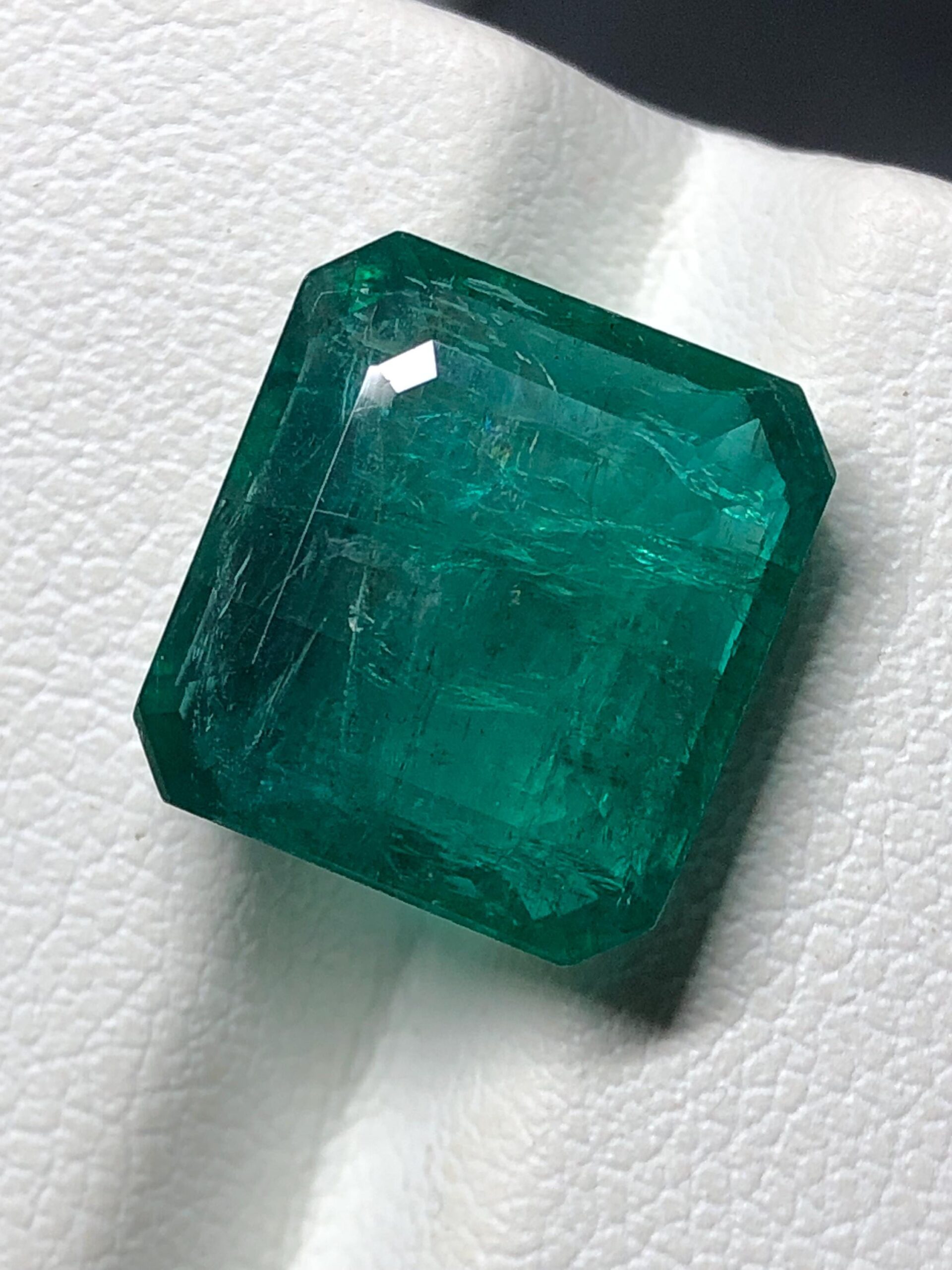 Natural Zambian Emerald Gemstone, 6.05 Ct Emerald Cut for Jewelry Making