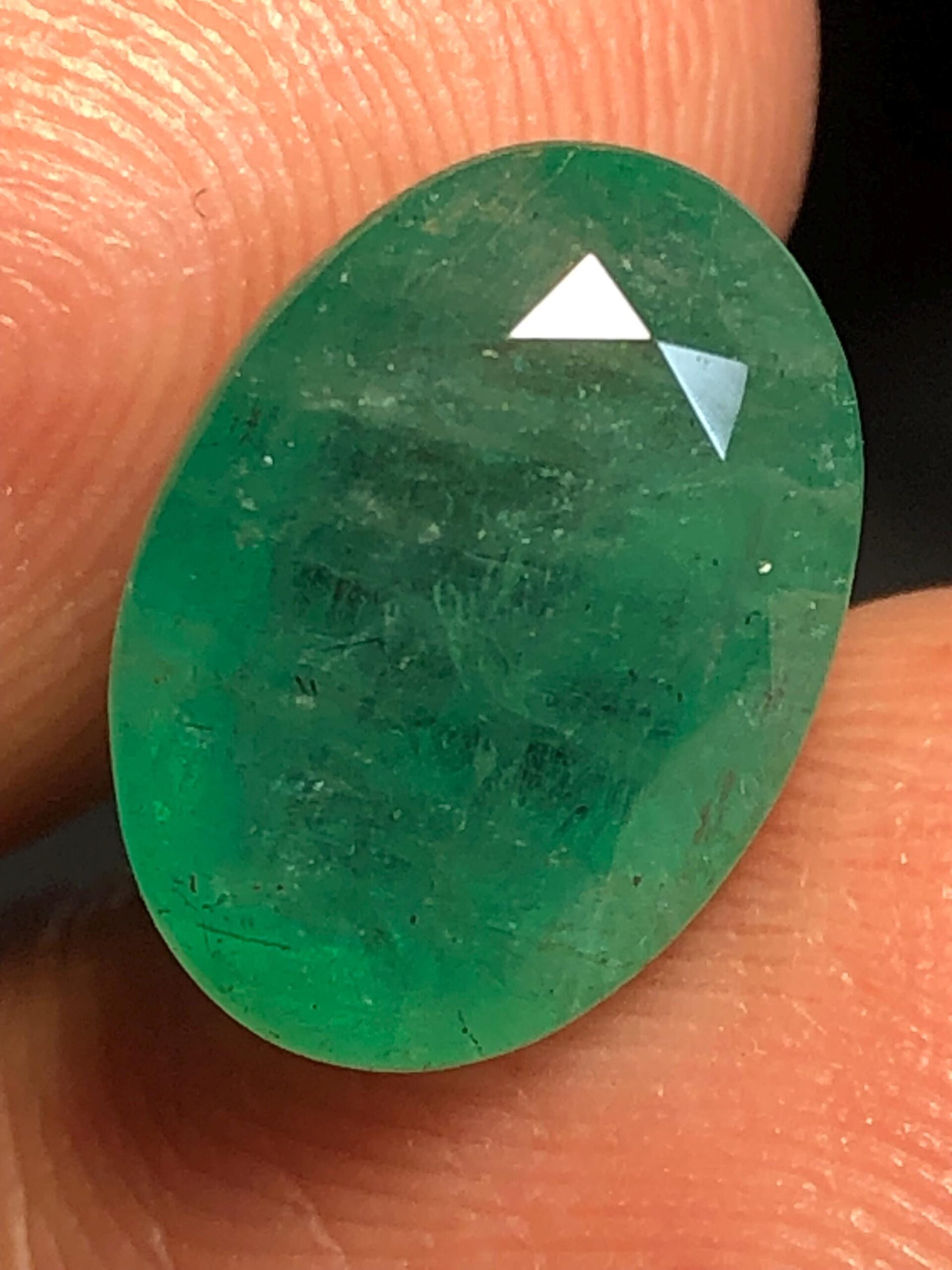 4.19 Carat Natural Zambian Emerald: Oval Green Gemstone - Image 7