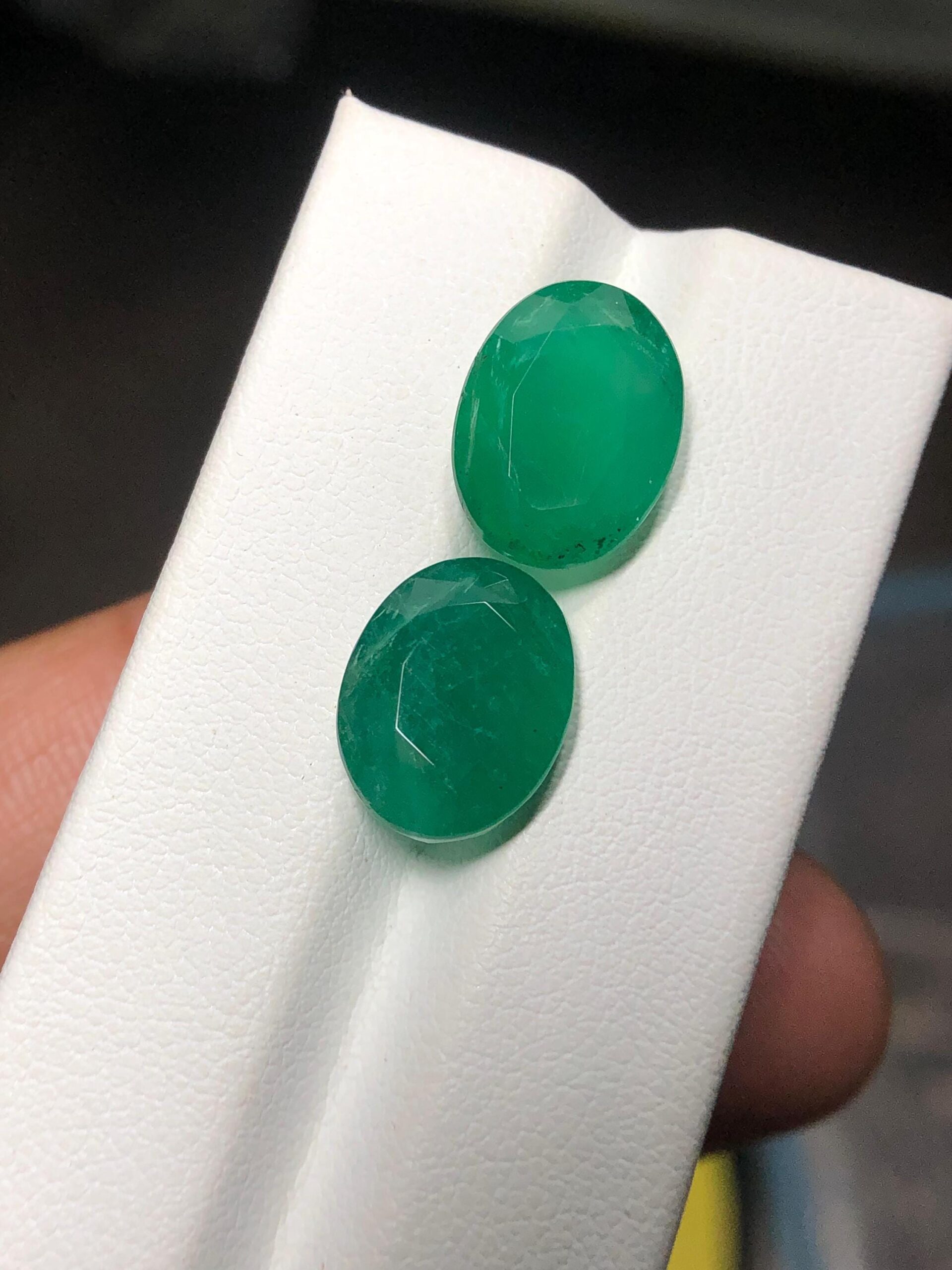 Natural Zambian Emerald Pair 11.40 Ct Oval Matching Green Gemstones