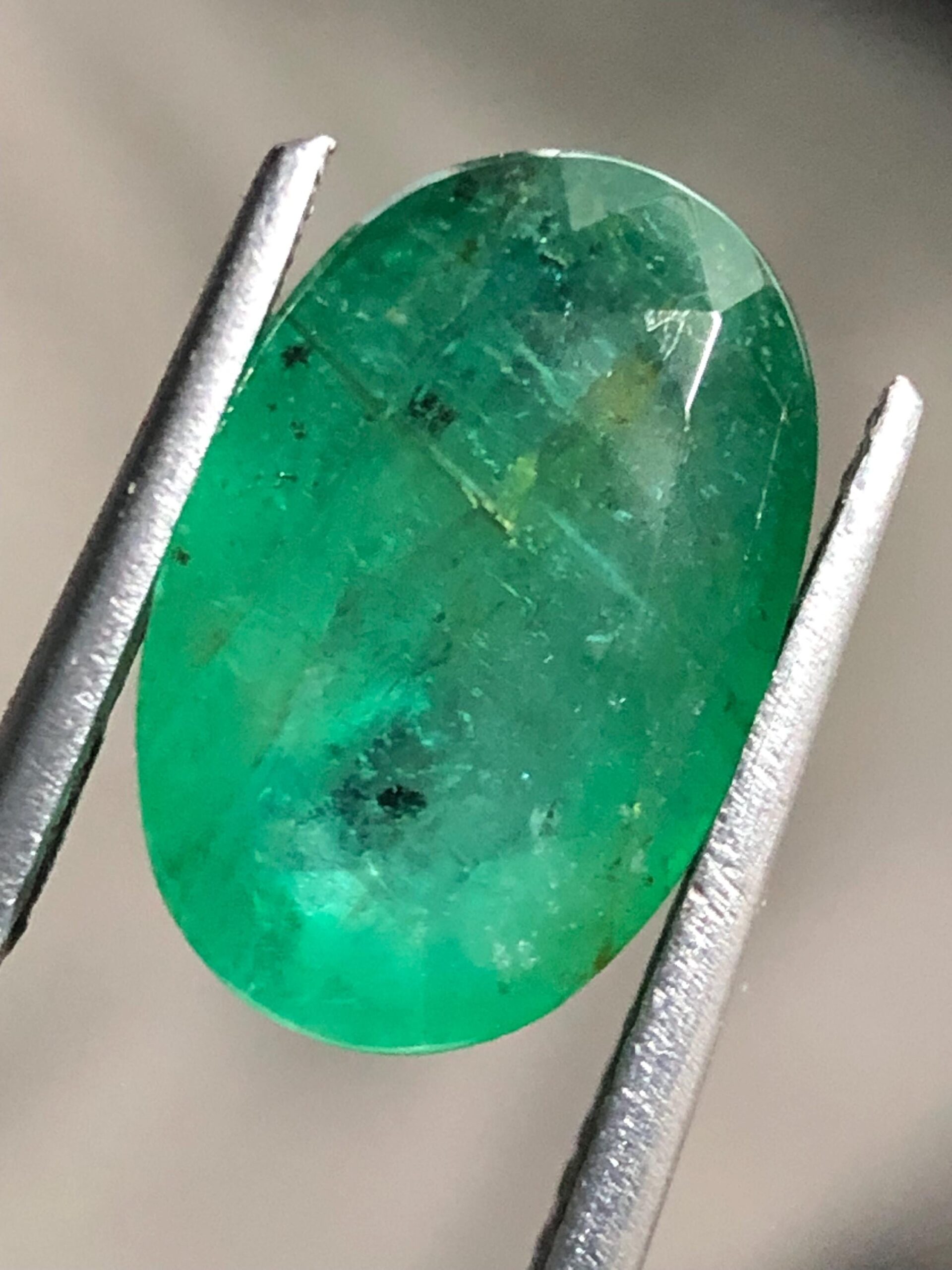 3.915 ct Natural Zambian Emerald – Loose Gemstone – Oval Cut – Green Emerald for Jewelry Making - Image 7