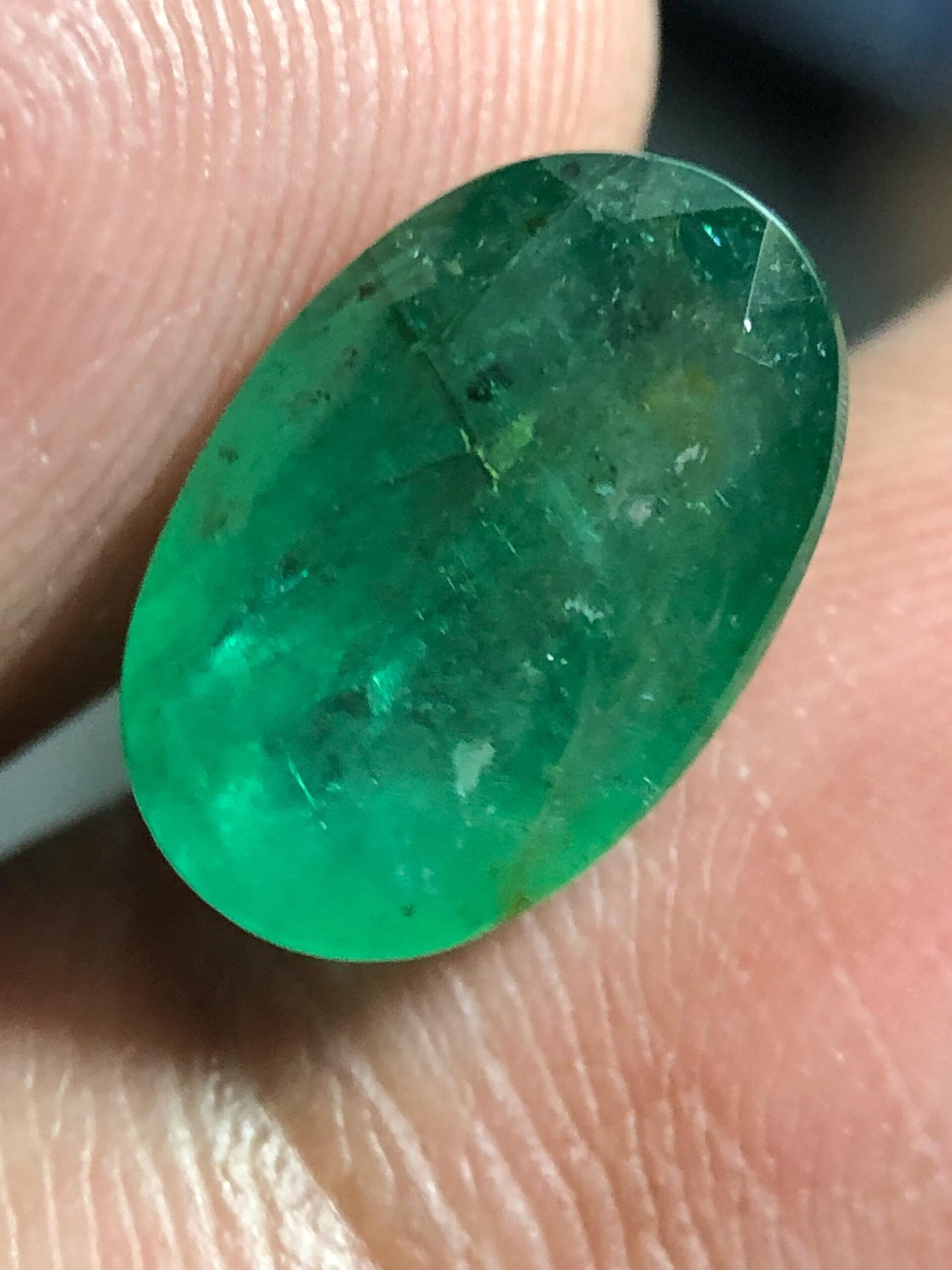 3.915 ct Natural Zambian Emerald – Loose Gemstone – Oval Cut – Green Emerald for Jewelry Making - Image 2