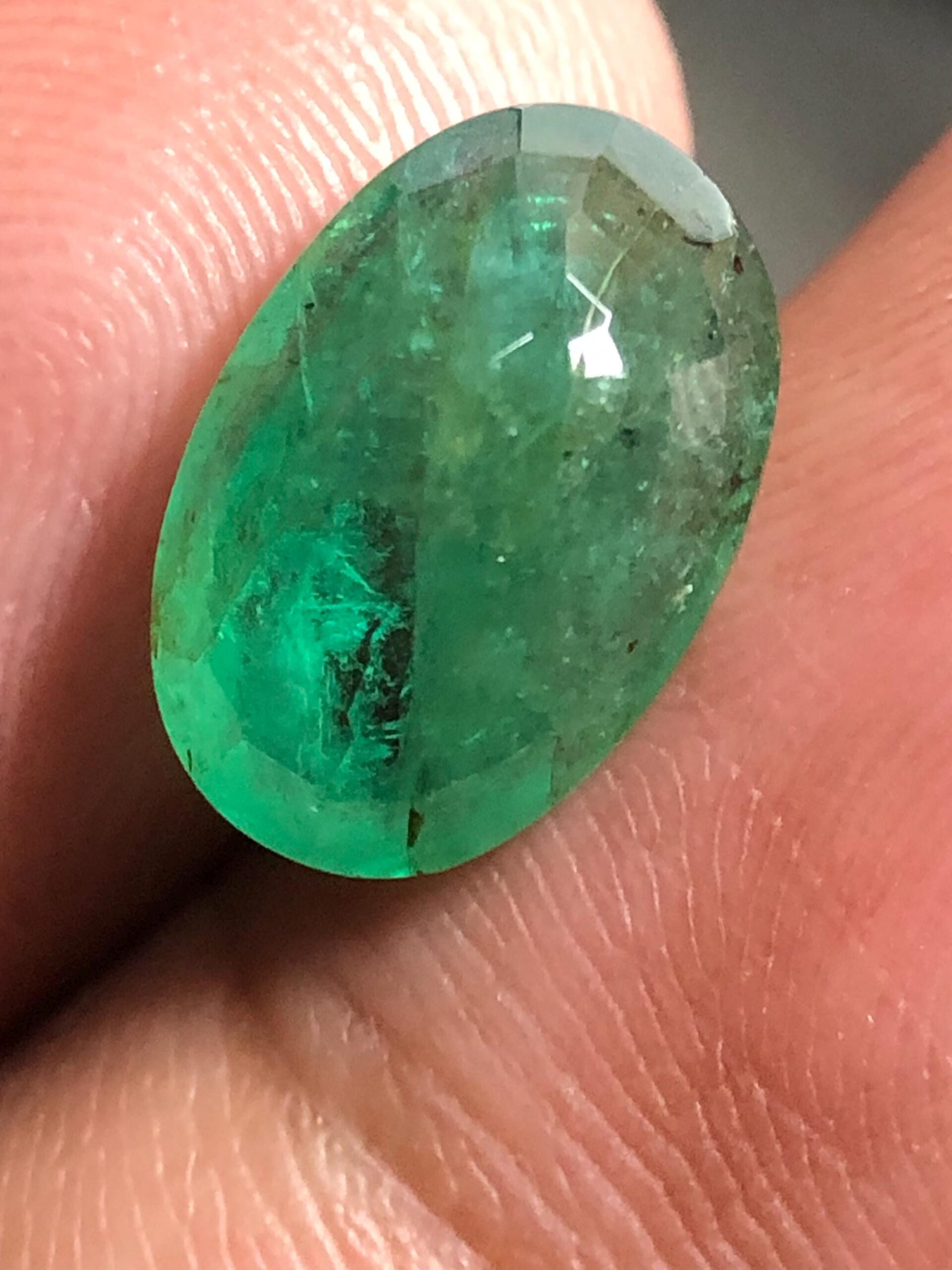 3.915 ct Natural Zambian Emerald – Loose Gemstone – Oval Cut – Green Emerald for Jewelry Making - Image 4