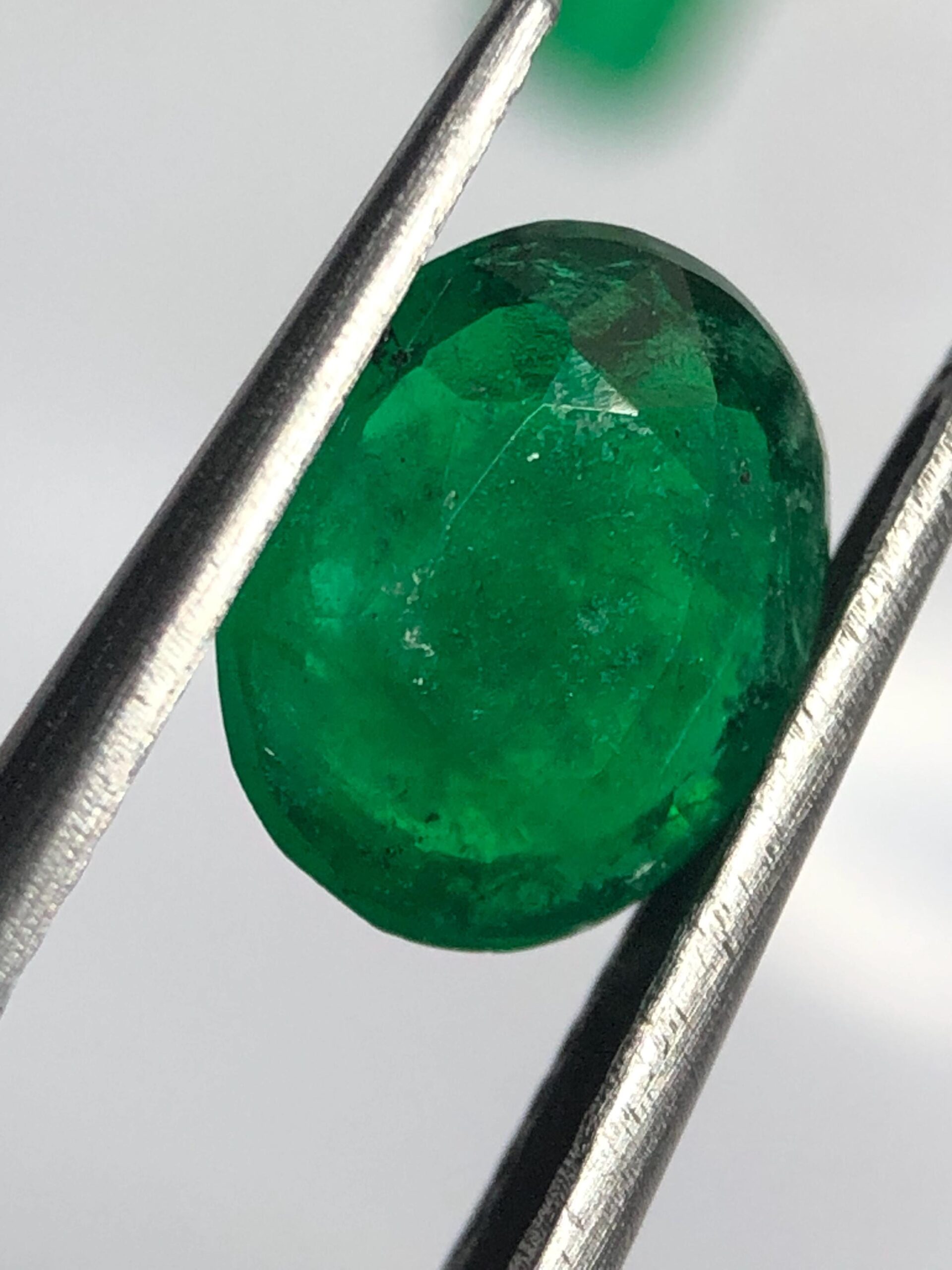 Natural Swat Emerald Oval Gemstone | Pakistani Deep Green Faceted Stone (8.7x7.2x3 mm) - Image 4