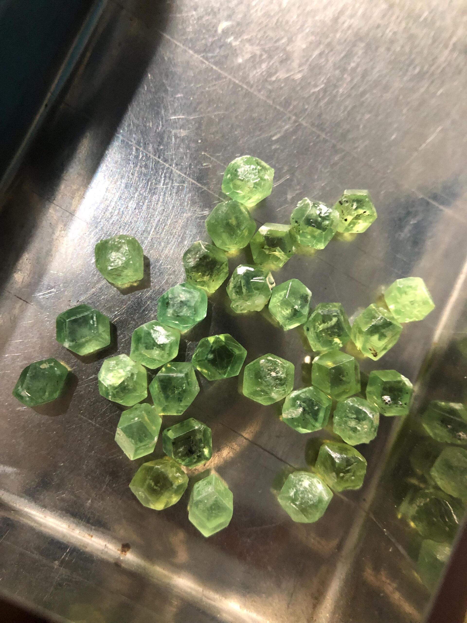 Natural Demantoid Garnet Lot: 23.75 carat 30pcs 4mm approx Green Gemstones for Jewelry Making - Image 2