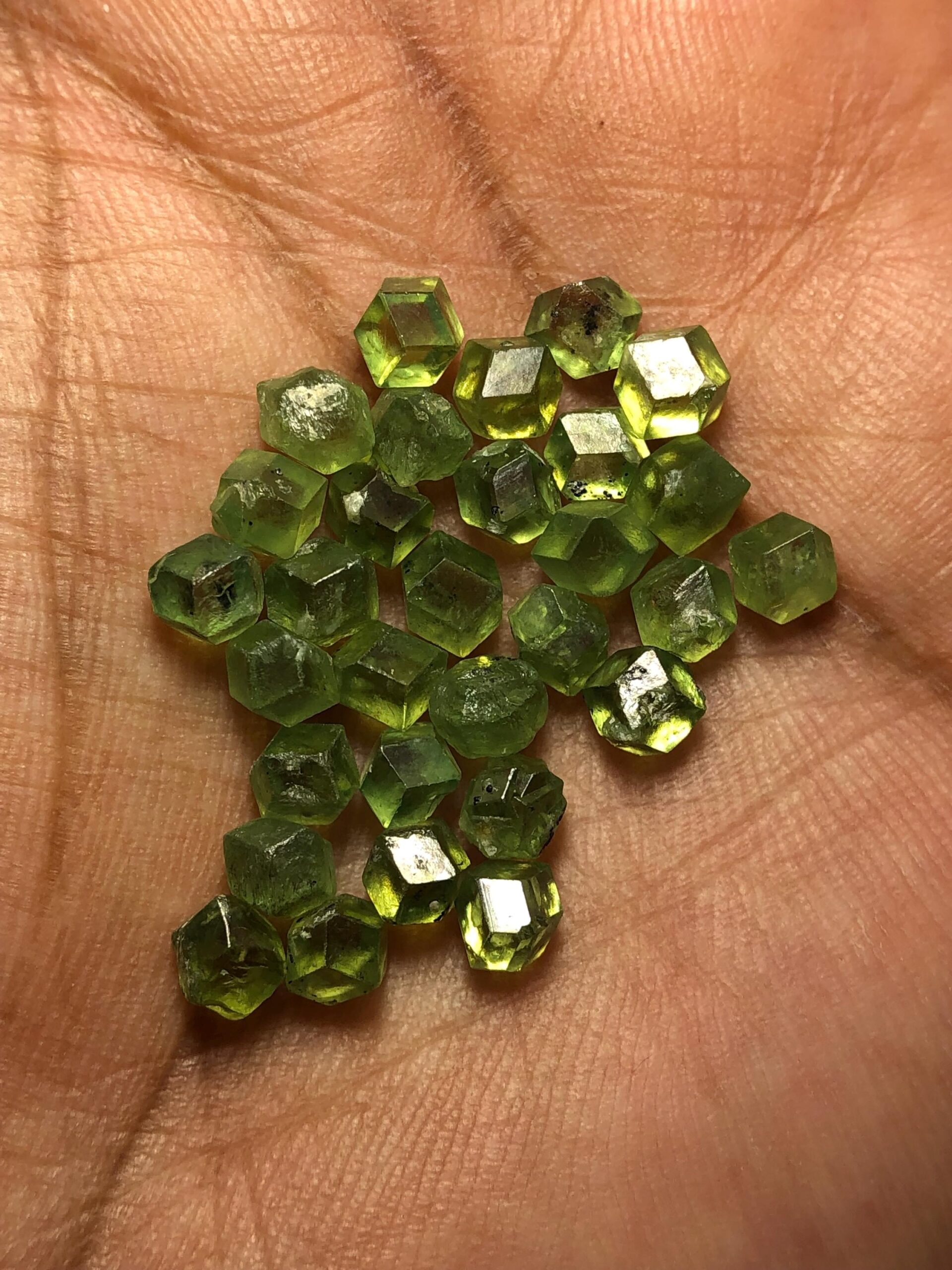 Natural Demantoid Garnet Lot: 23.75 carat 30pcs 4mm approx Green Gemstones for Jewelry Making - Image 5