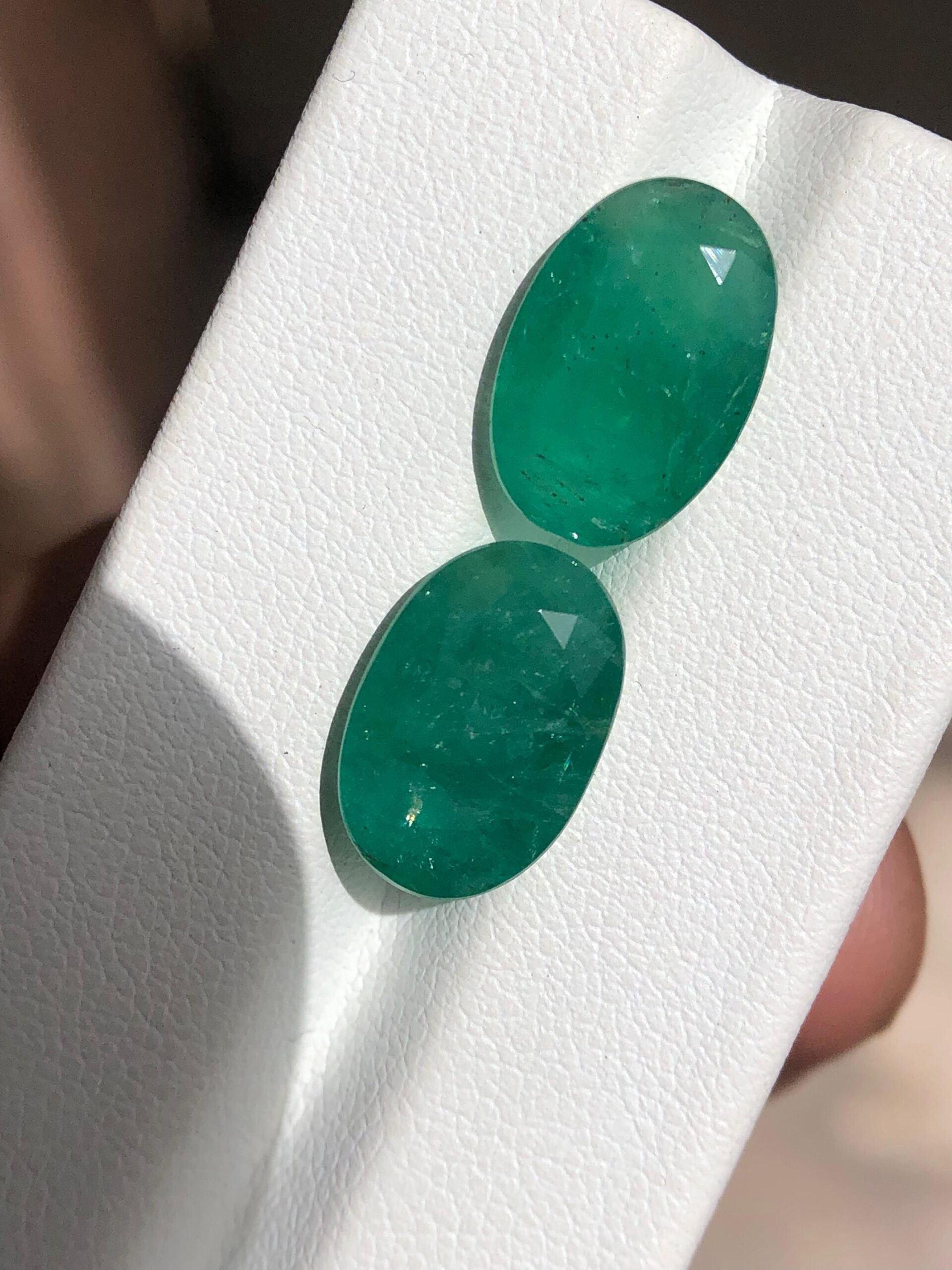 Natural Zambian Emerald Pair | 9.50 Carat Oval Faceted Matching Stones - Image 2
