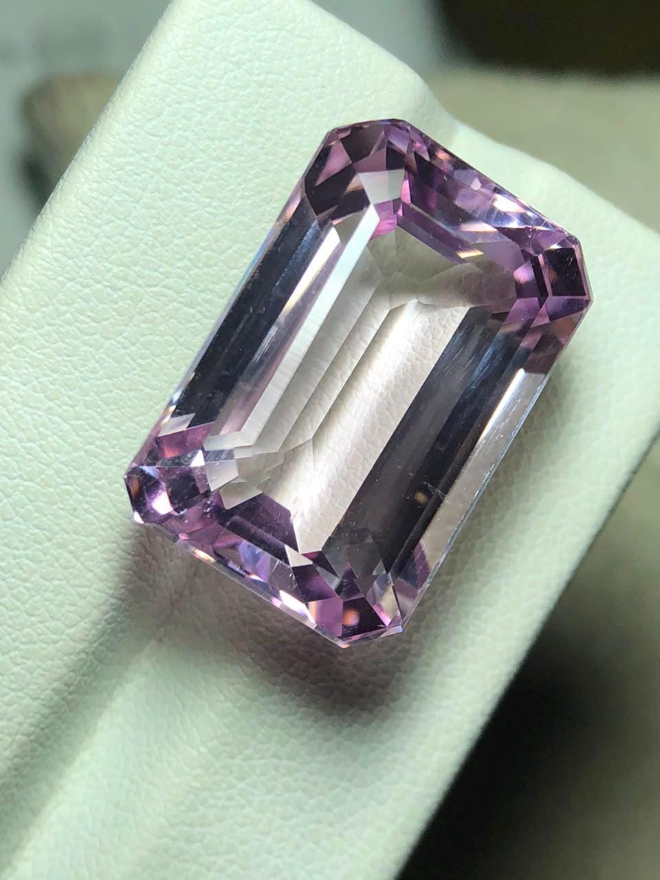 Natural 31.96 Ct Kunzite Gemstone | No treatment | Pink Lilac | Certified | Loose Gem AAA Quality - Image 4