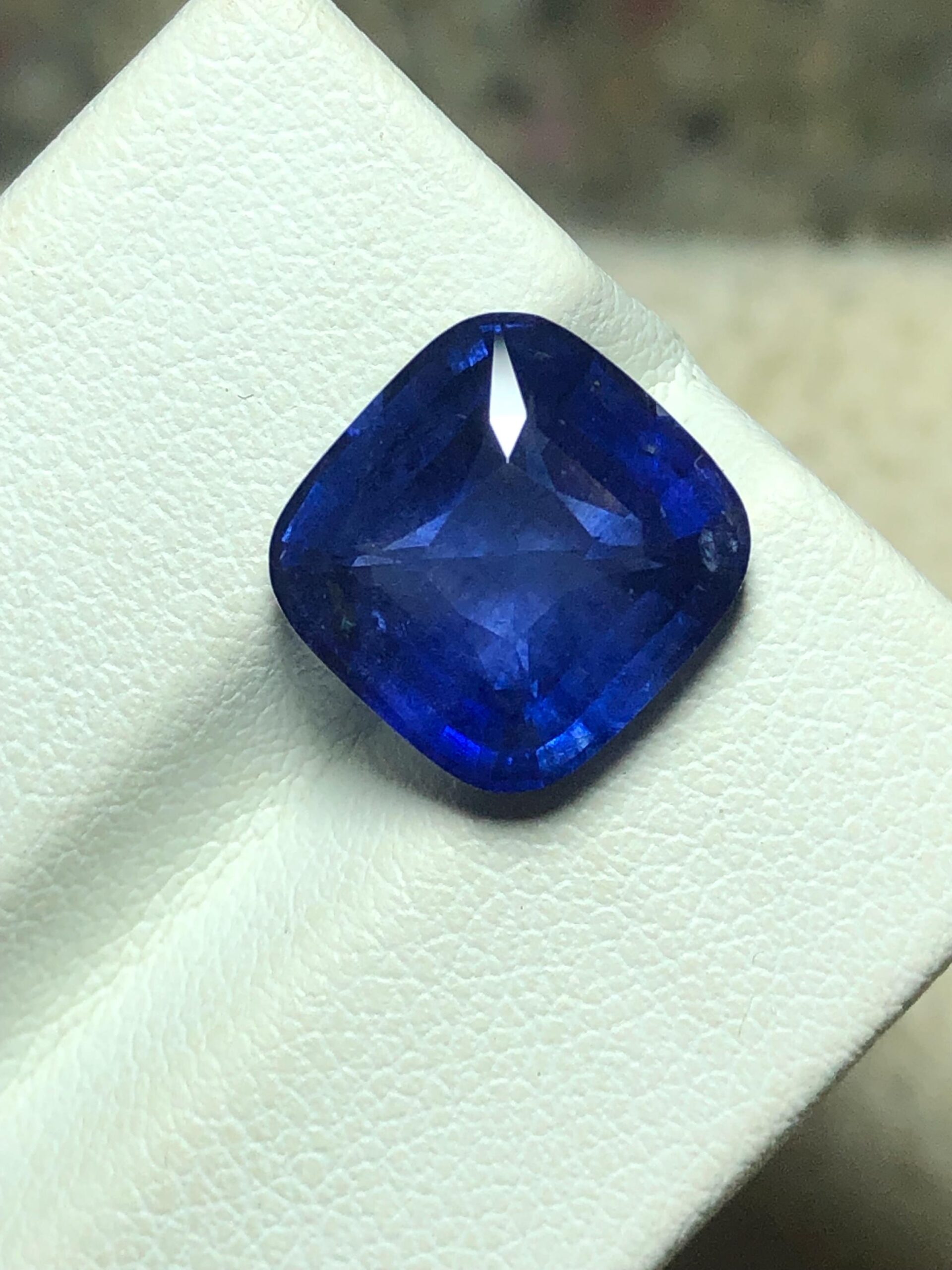 5.39 Ct Natural Ceylon Royal Blue Sapphire |Heated Cushion Cut Gemstone (10.30x10.04 mm) - Image 10