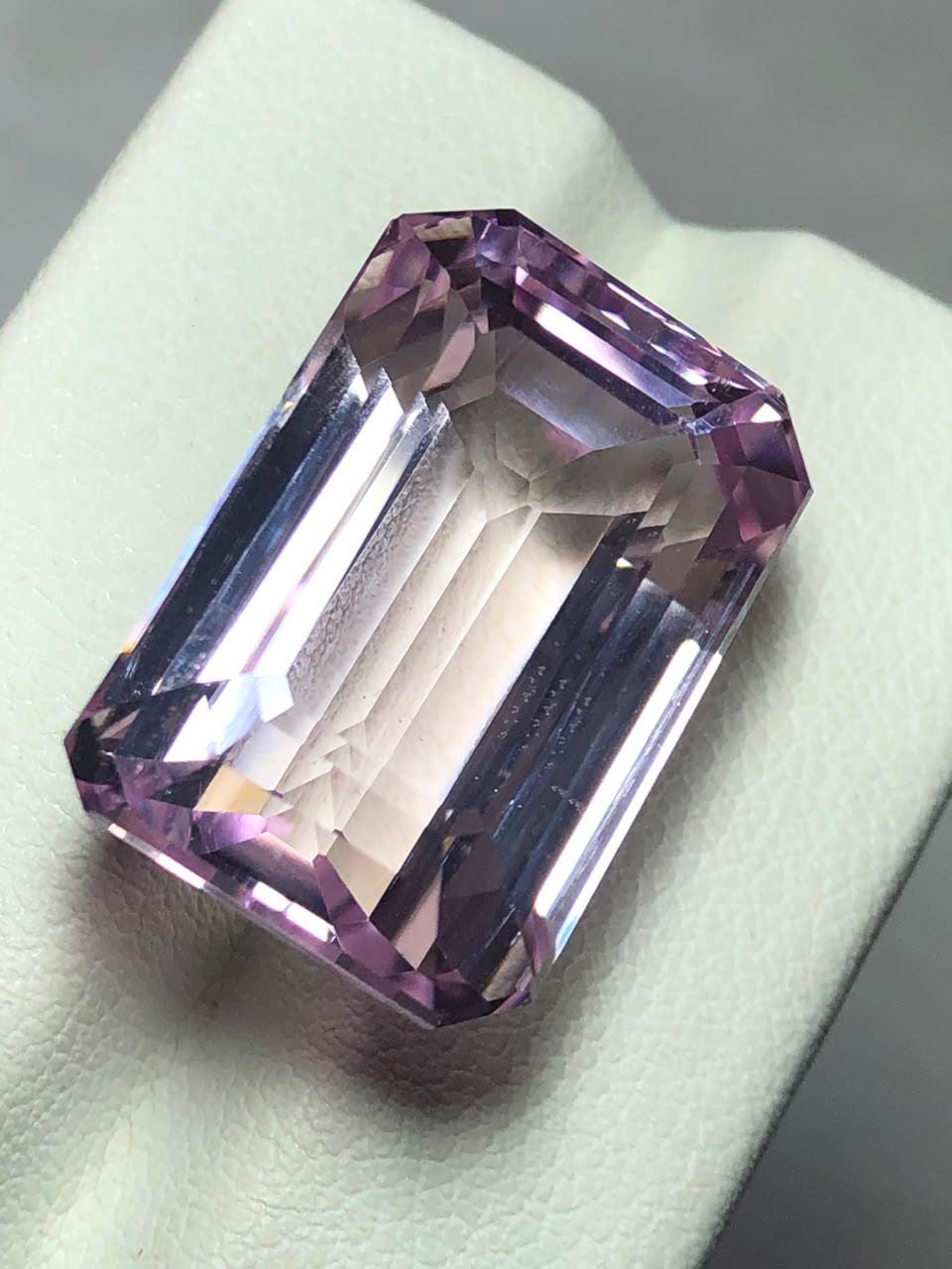 Natural 31.96 Ct Kunzite Gemstone | No treatment | Pink Lilac | Certified | Loose Gem AAA Quality - Image 3