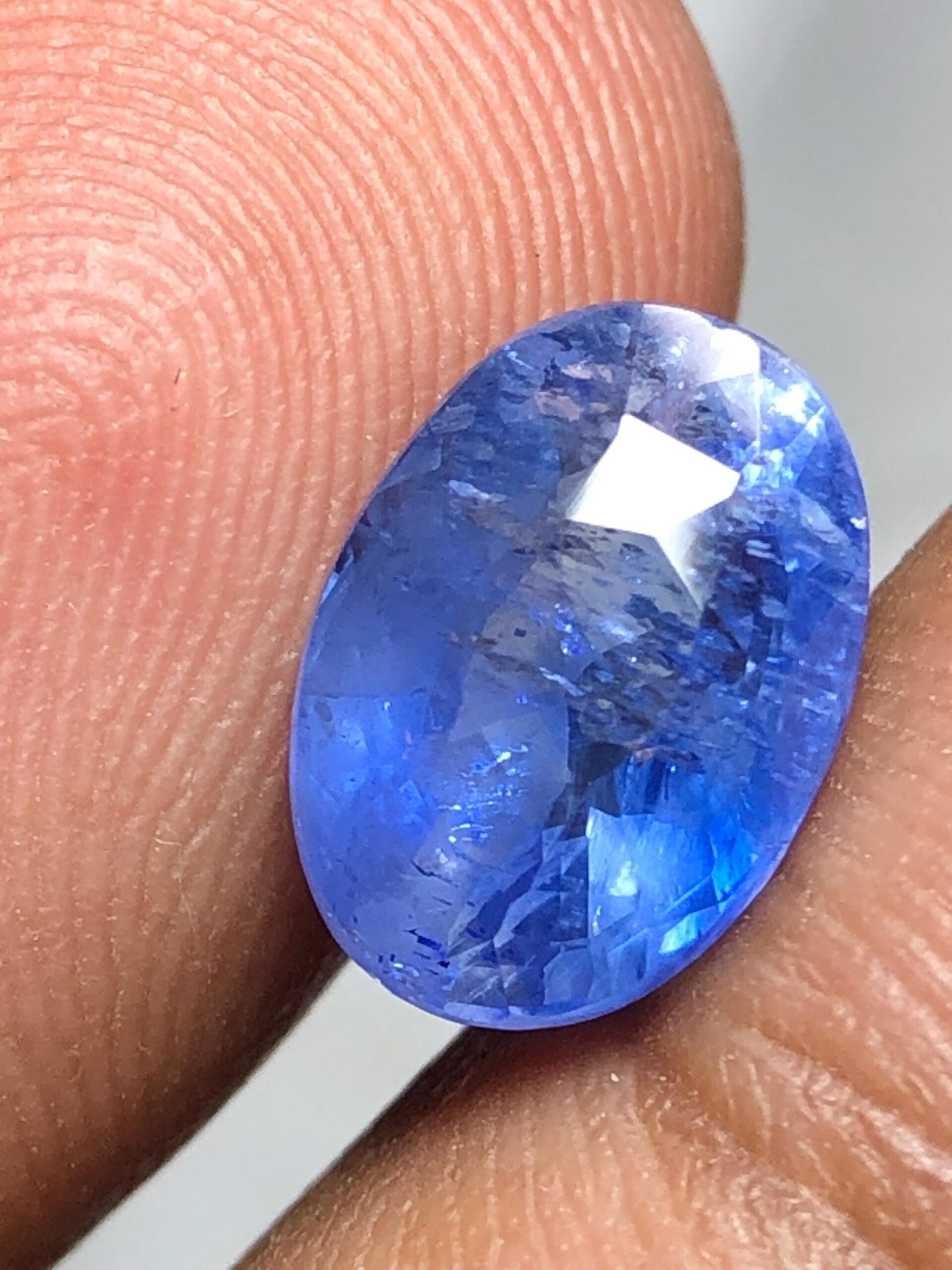 Natural Ceylon Blue Sapphire 3.195 Ct | Sri Lanka | Oval Faceted | 10x7.1x4.7mm Loose Gemstone - Image 3
