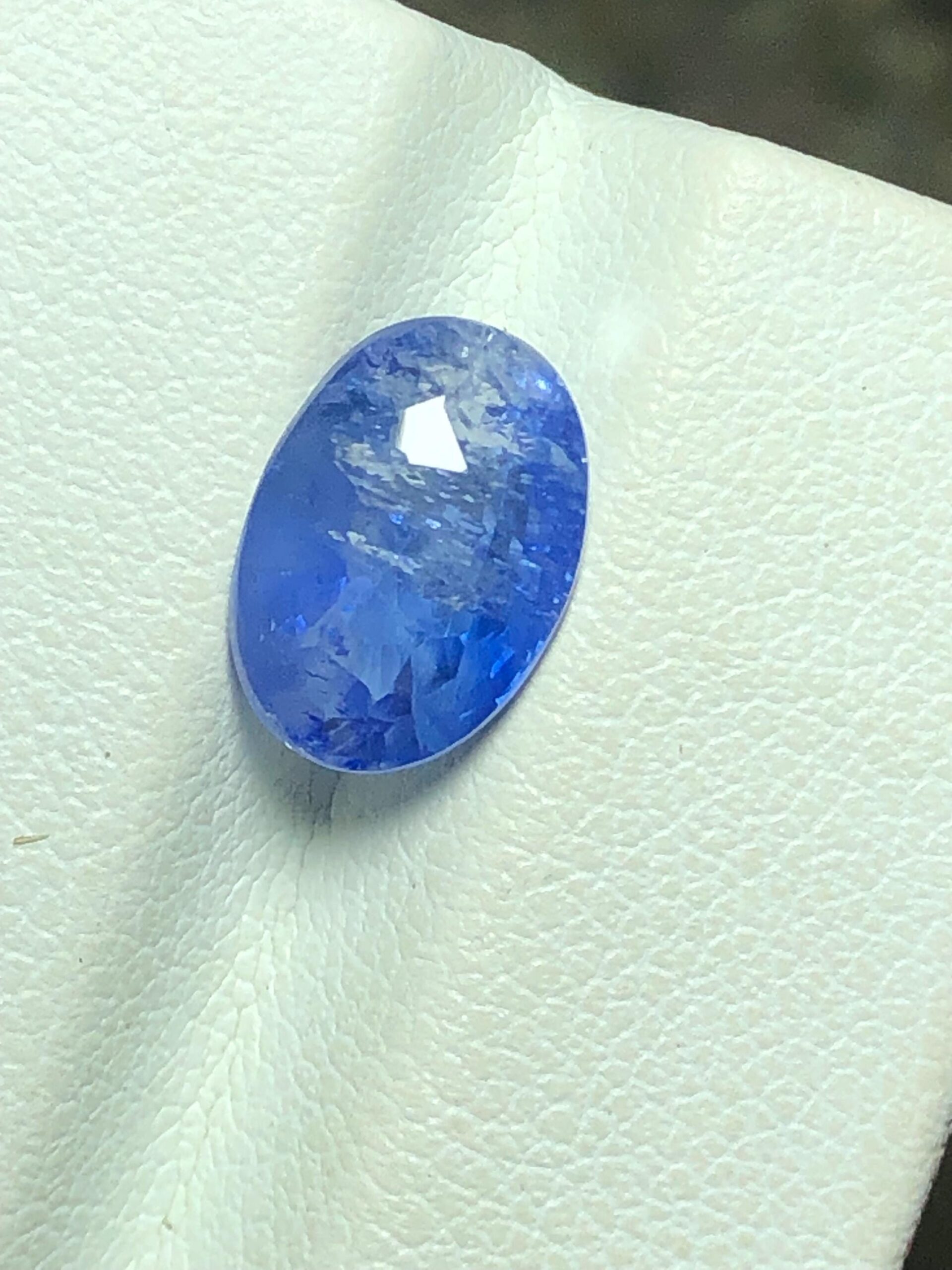 Natural Ceylon Blue Sapphire 3.195 Ct | Sri Lanka | Oval Faceted | 10x7.1x4.7mm Loose Gemstone - Image 2