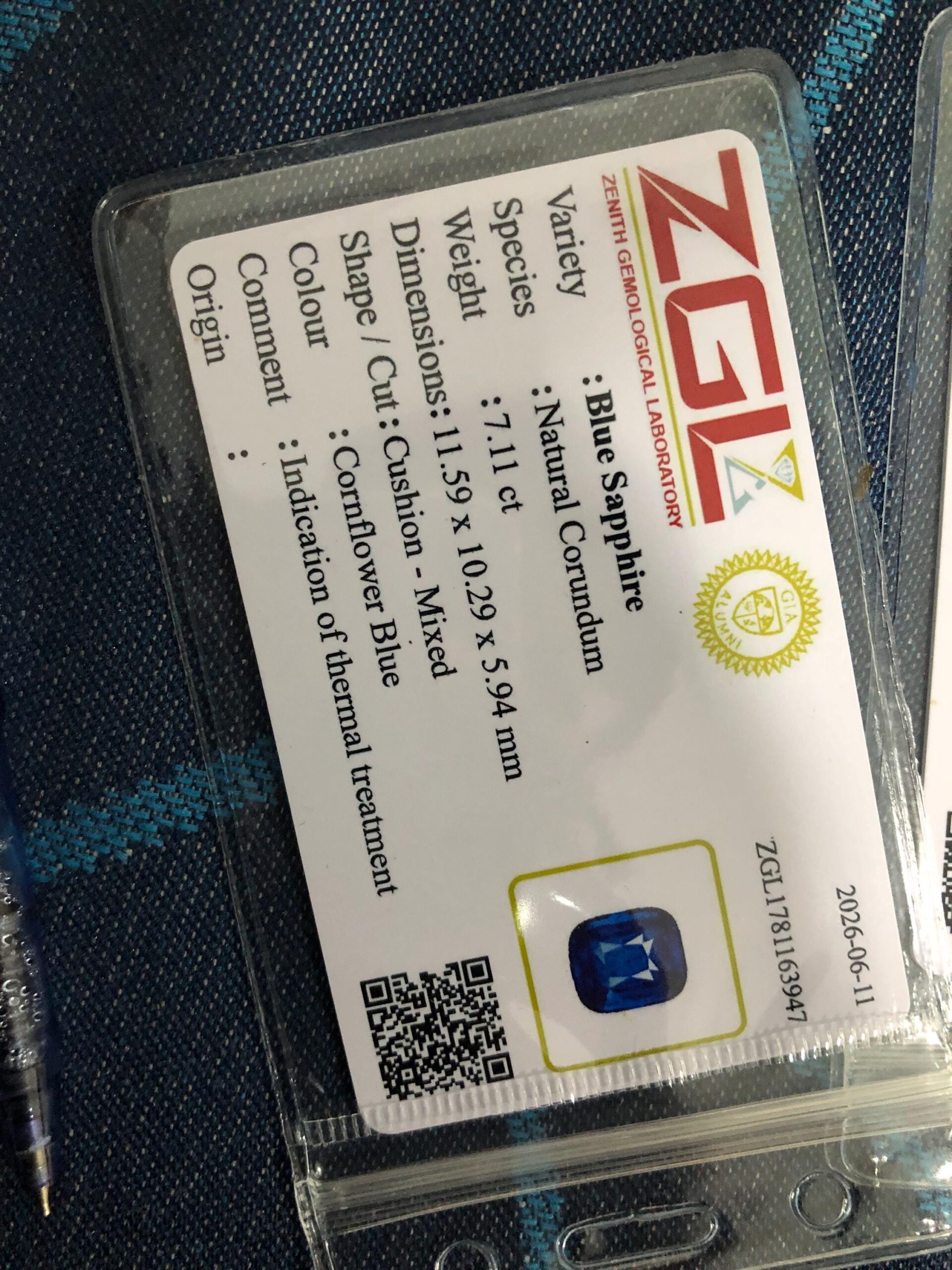 7.11 Ct Royal Blue Sapphire | Sri Lanka Ceylon | Traditional Heat Treated | Cushion Cut Gemstone - Image 2