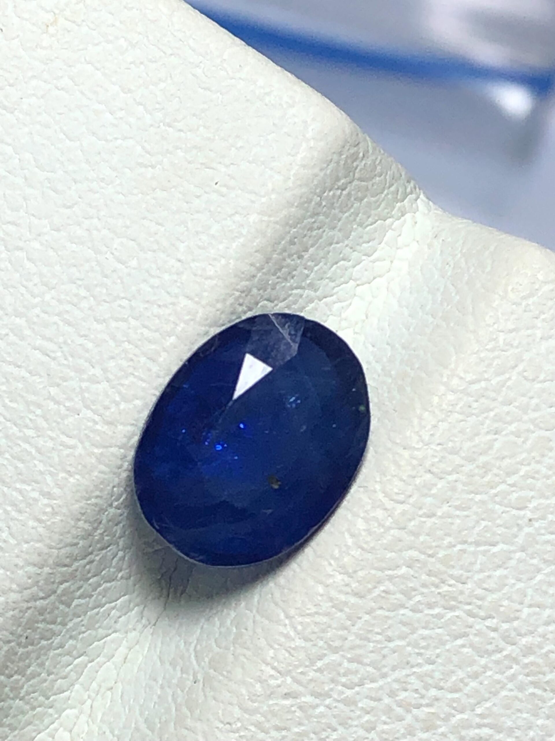 1.815 Ct Natural Ceylon Blue Sapphire | Heated Sri Lanka Sapphire | Oval Faceted Loose Gemstone - Image 3