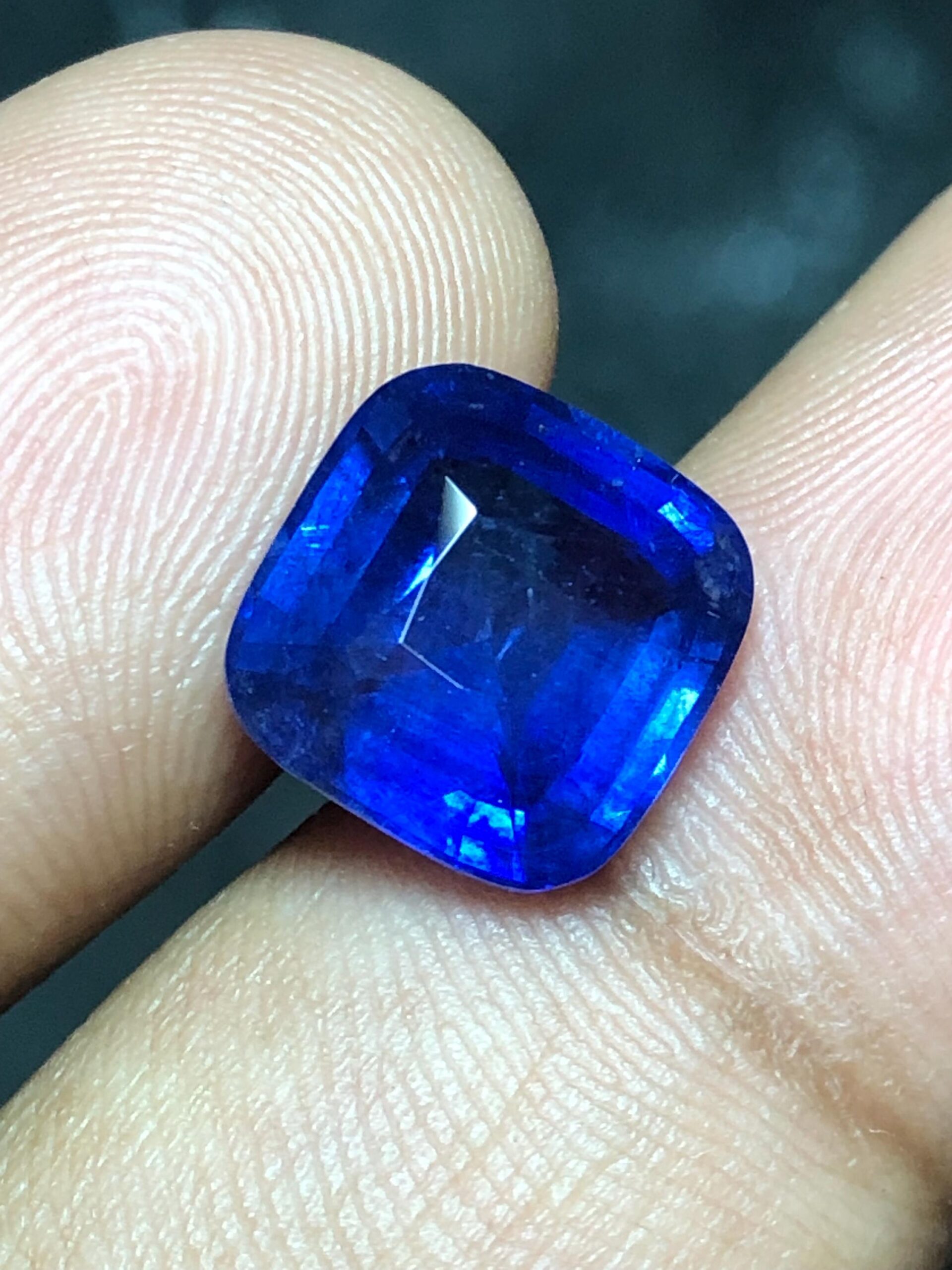 5.39 Ct Natural Ceylon Royal Blue Sapphire |Heated Cushion Cut Gemstone (10.30x10.04 mm) - Image 9