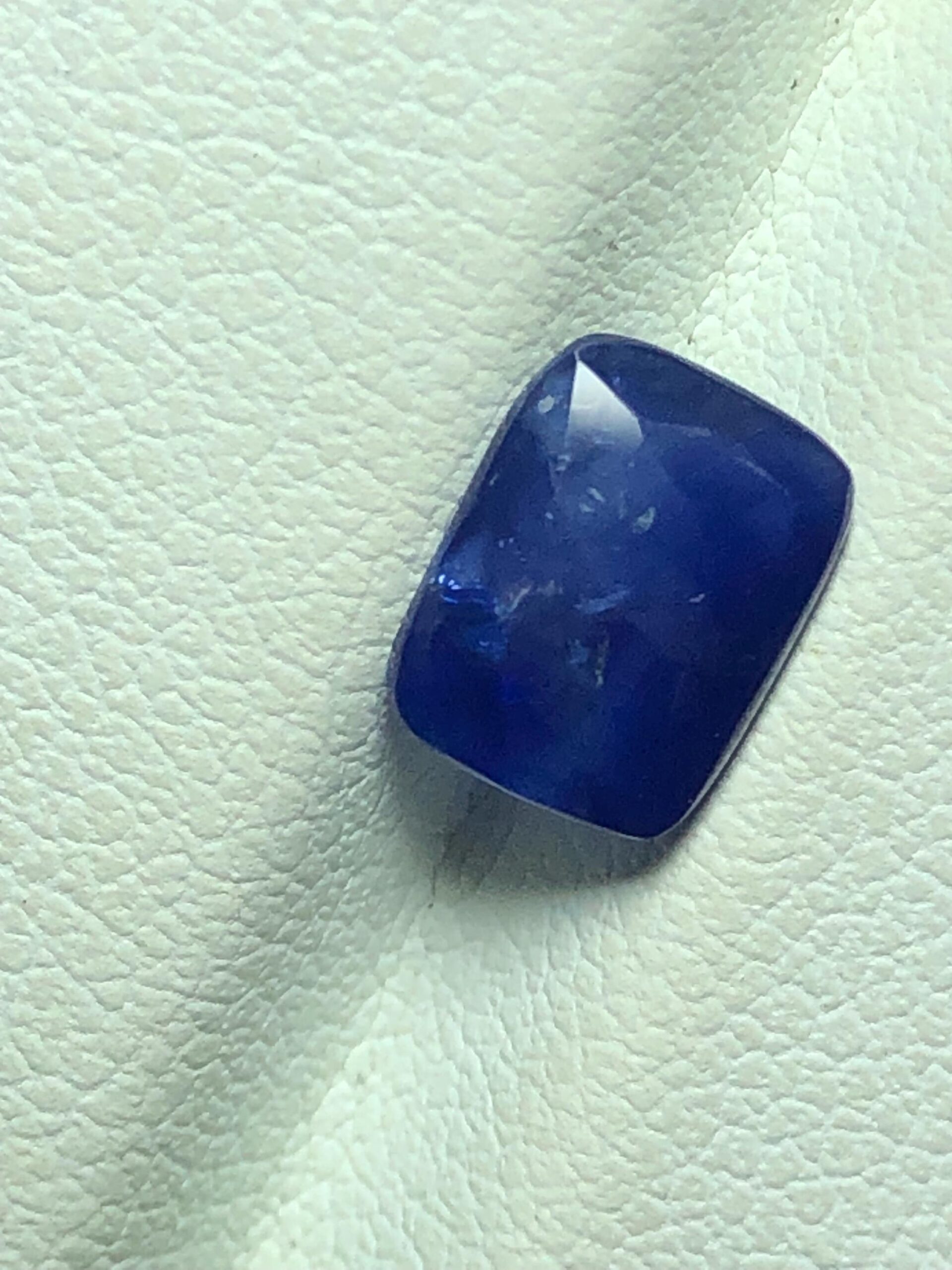 Natural Oval Blue Sapphire Gemstone | Ceylon, only traditional Heated, 1.675 ct for Jewelry Making - Image 6