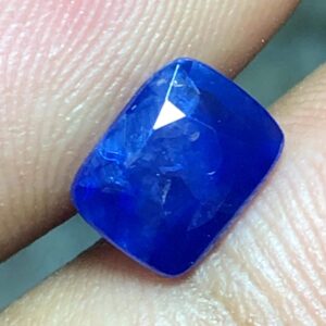 Natural Oval Blue Sapphire Gemstone | Ceylon, only traditional Heated, 1.675 ct for Jewelry Making