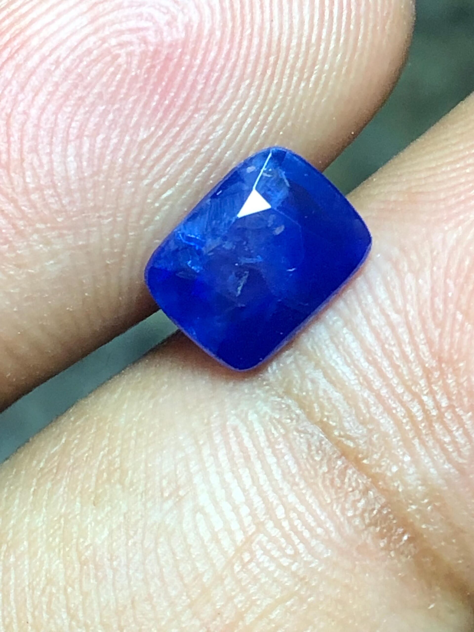 Natural Oval Blue Sapphire Gemstone | Ceylon, only traditional Heated, 1.675 ct for Jewelry Making - Image 3