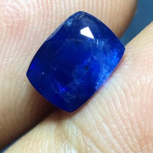 Oval Ceylon Blue Sapphire Gemstone | 2 Ct Sri Lankan Oval Cut (8.1 x 6.2 mm)
