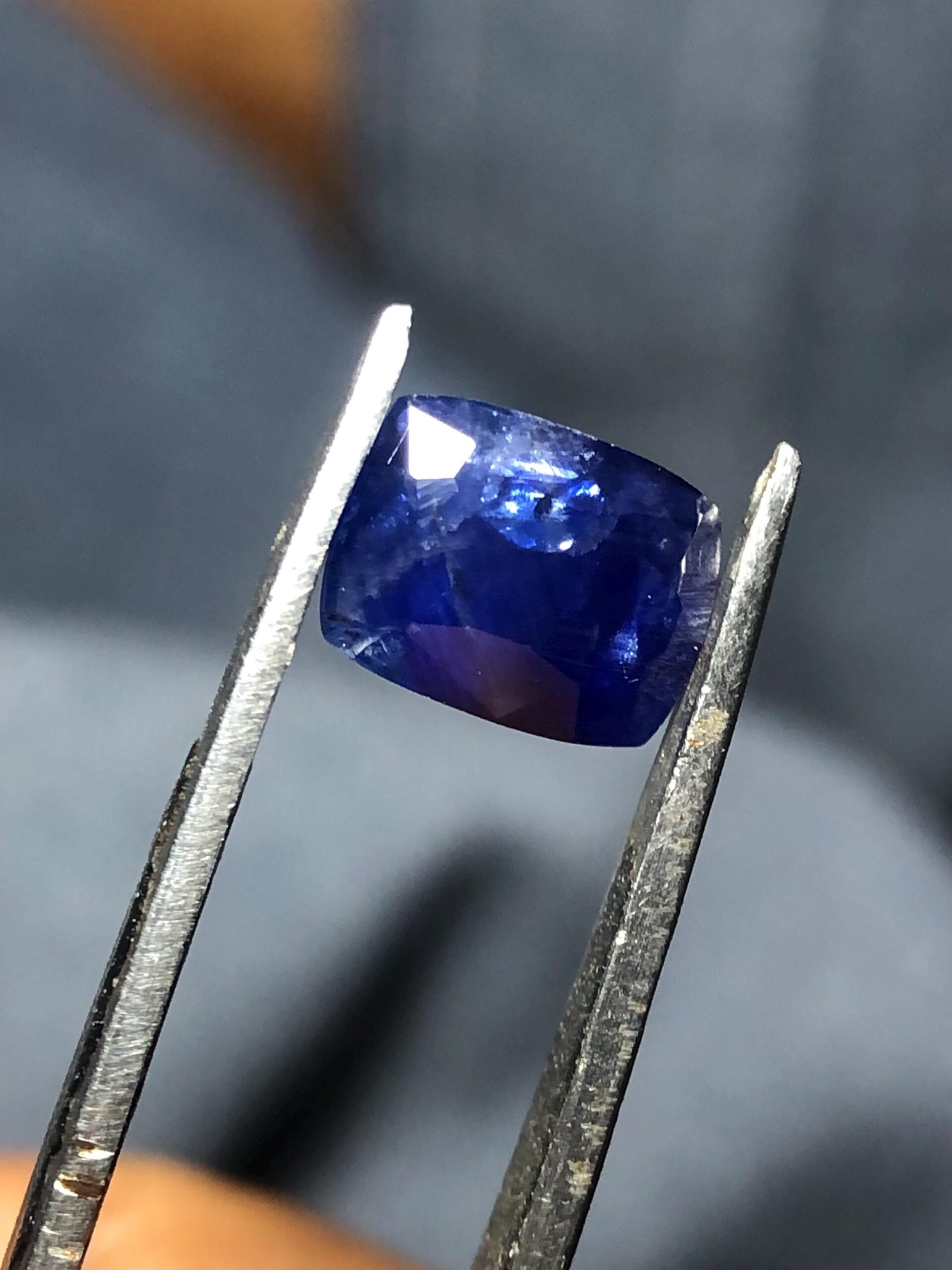 Oval Ceylon Blue Sapphire Gemstone | 2 Ct Sri Lankan Oval Cut (8.1 x 6.2 mm) - Image 2