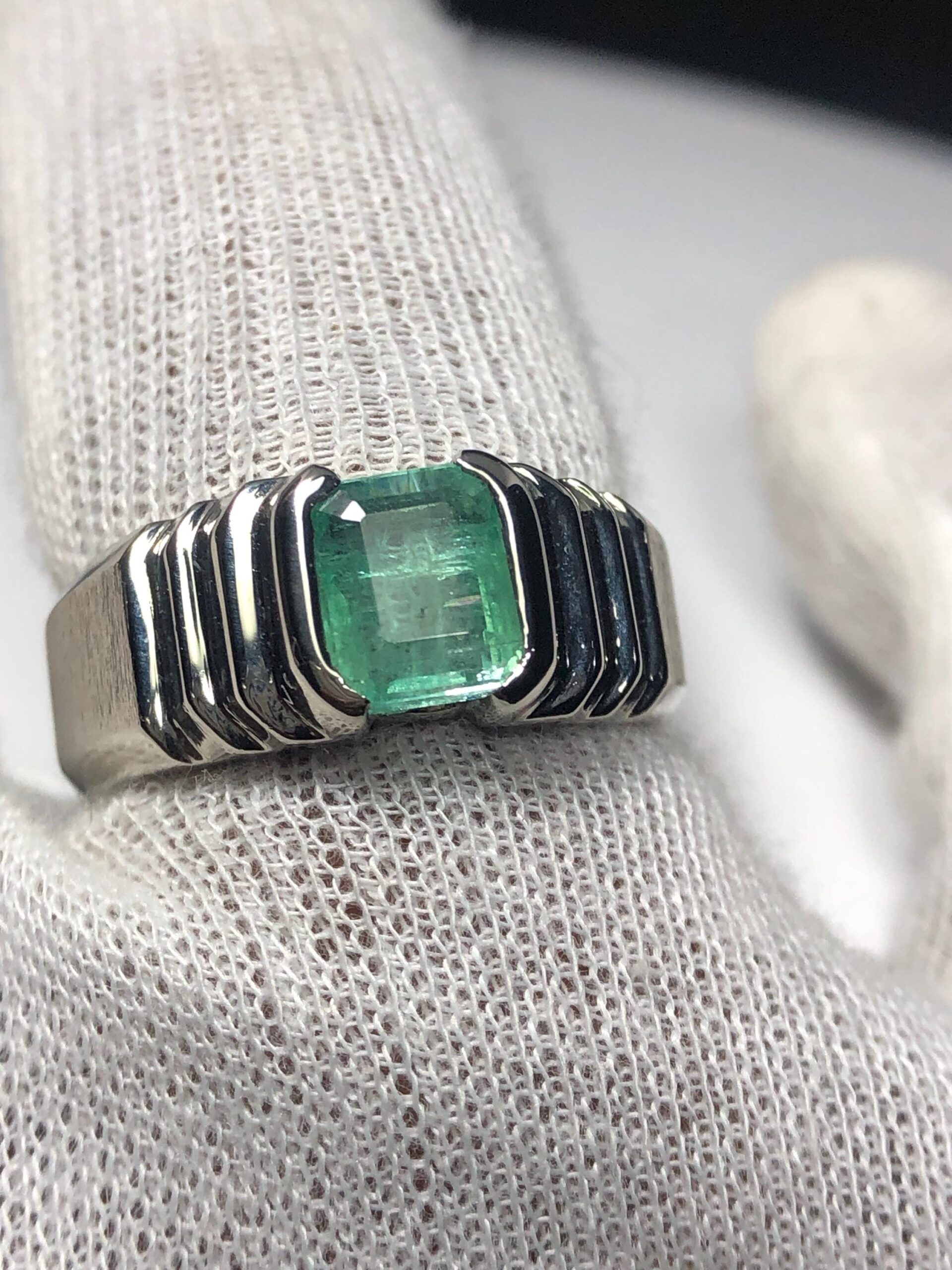 Natural Emerald Ring 1.595 Ct | No Oil Emerald Gemstone Ring | 925 Sterling Silver Ring | Green Emerald Ring | US Size 9 | Statement Ring - Image 2