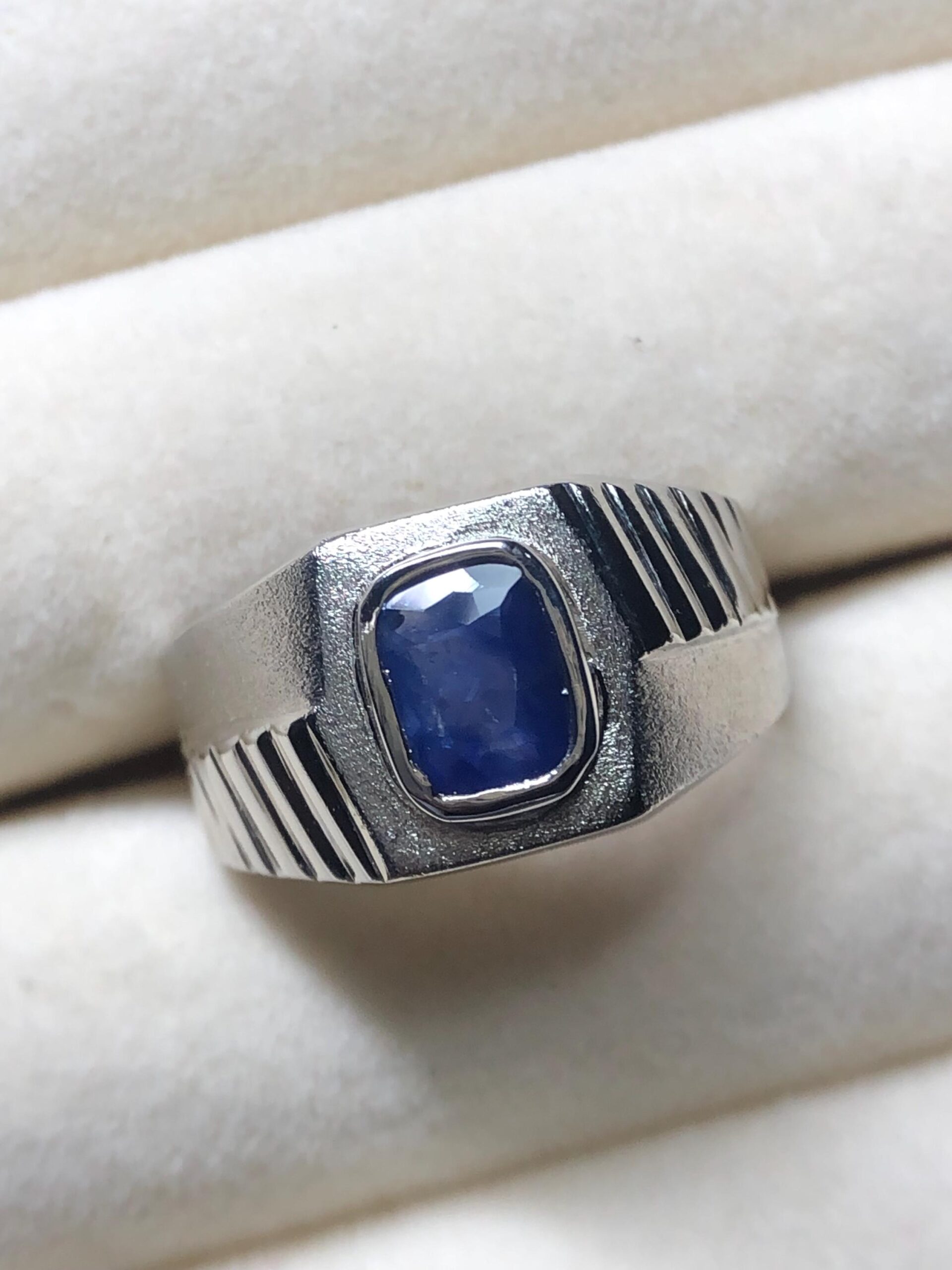 Natural Blue Sapphire Ring 1.70 Ct Sri Lankan Ceylon Sapphire Ring 925 Sterling Silver Mens Ring Heated Blue Sapphire Size 10 - Image 2