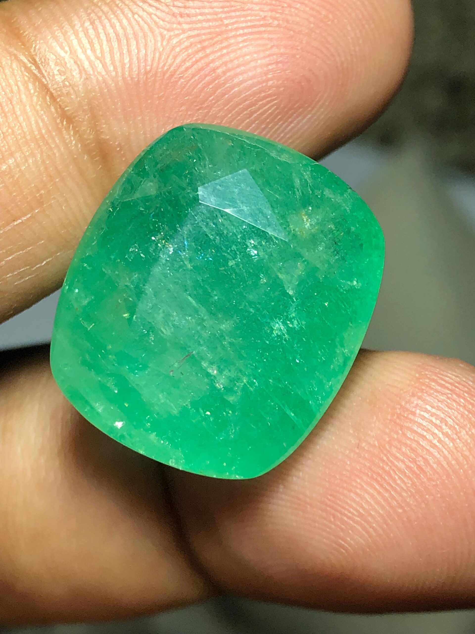 Natural Green Emerald 32.805 Ct Cushion Cut Loose Gemstone, 20.2 x 17.8 mm, Large Emerald for Custom Jewelry - Image 4