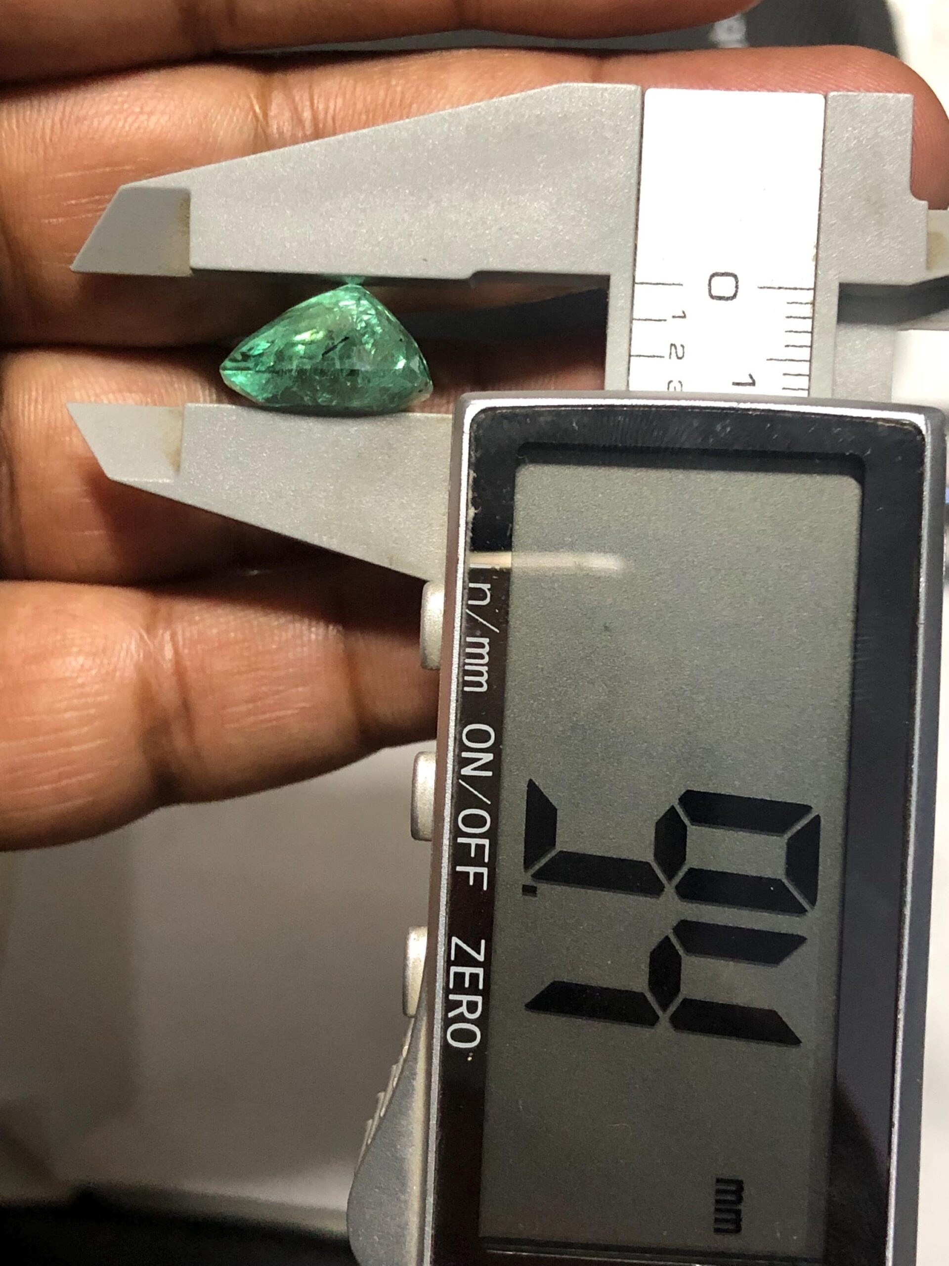 Natural Pakistani Emerald 12.24 Carat, 15.2mm Green Emerald Loose Gemstone, Pakistan Mine Emerald, Cushion Cut Gemstone for Jewelry - Image 9