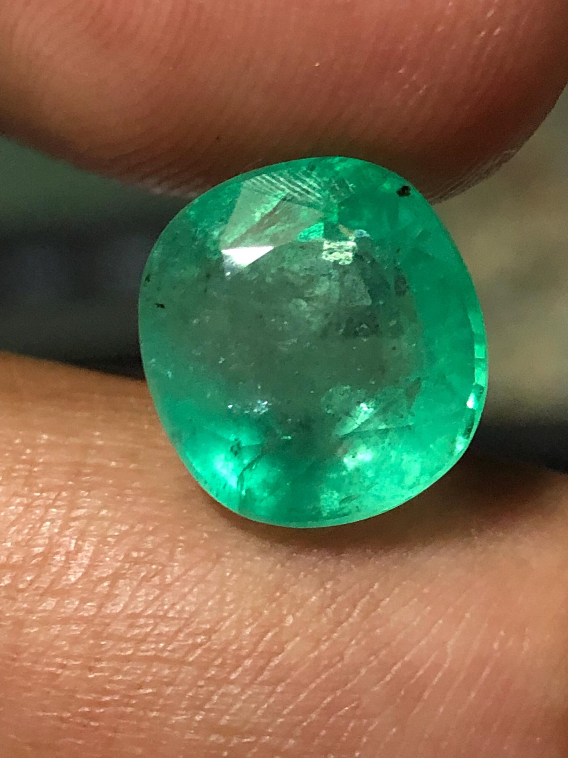 Natural Pakistani Emerald 5.81 Ct, Loose Green Emerald Gemstone, 10x10.8x7.6 mm, Raw Natural Beauty, Collector Gemstone, Jewelry Making Ston - Image 5