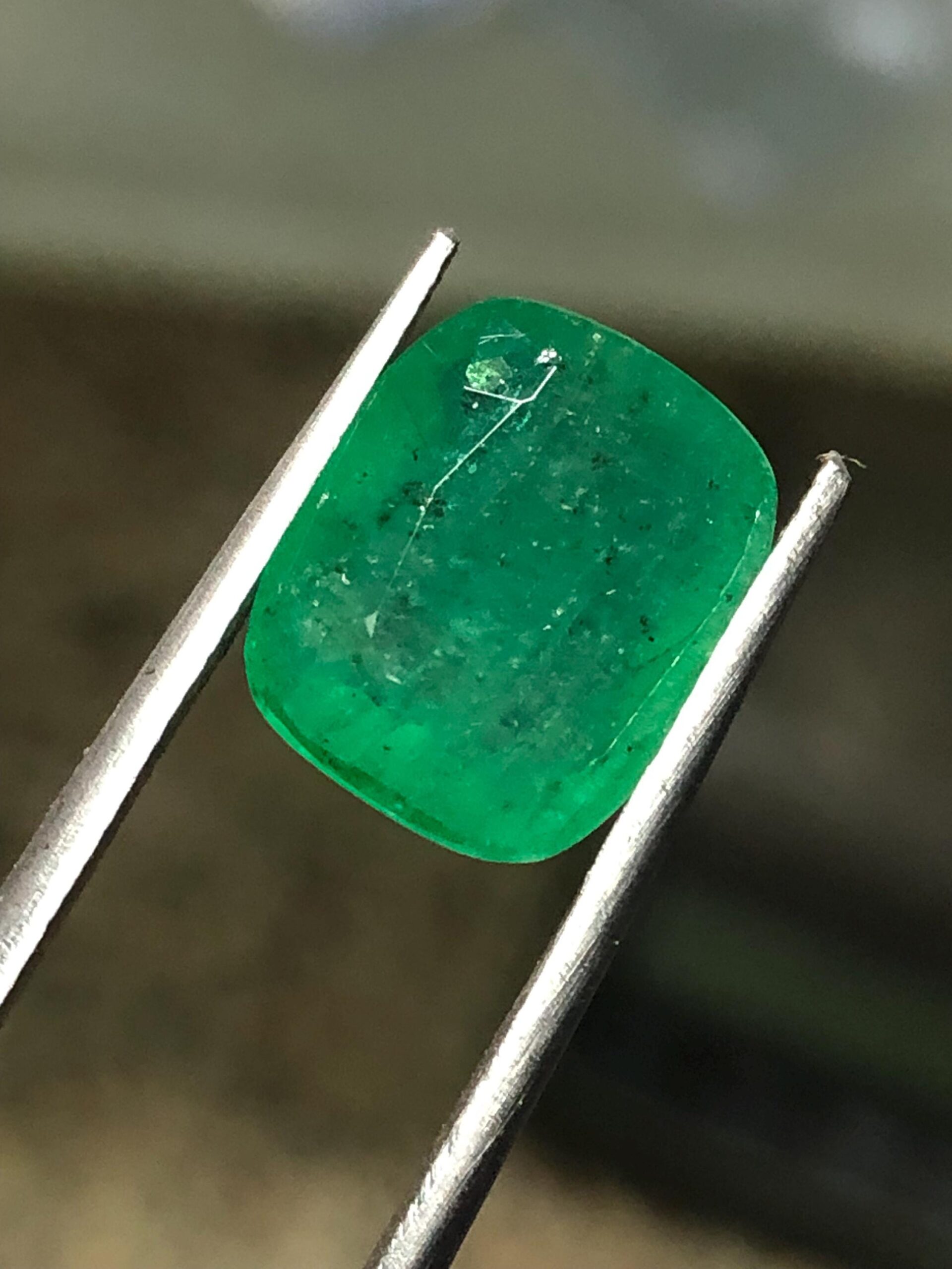 Natural Zambian Emerald 5.805 Ct Cushion Cut Loose Gemstone, Genuine Green Emerald, 10 x 11.9 x 6.2 mm, Jewelry Making Stone - Image 7