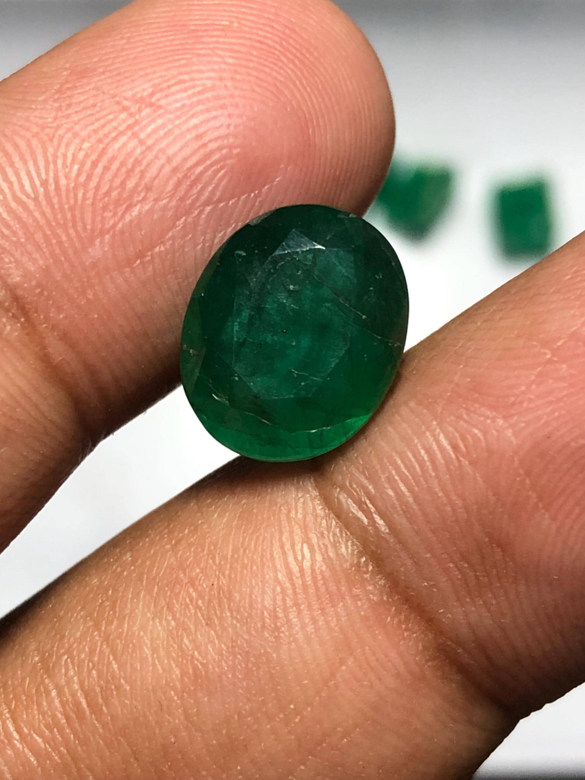 Natural Zambian Emerald 5.365 ct — Oval Cut, No Known Treatment - Image 3
