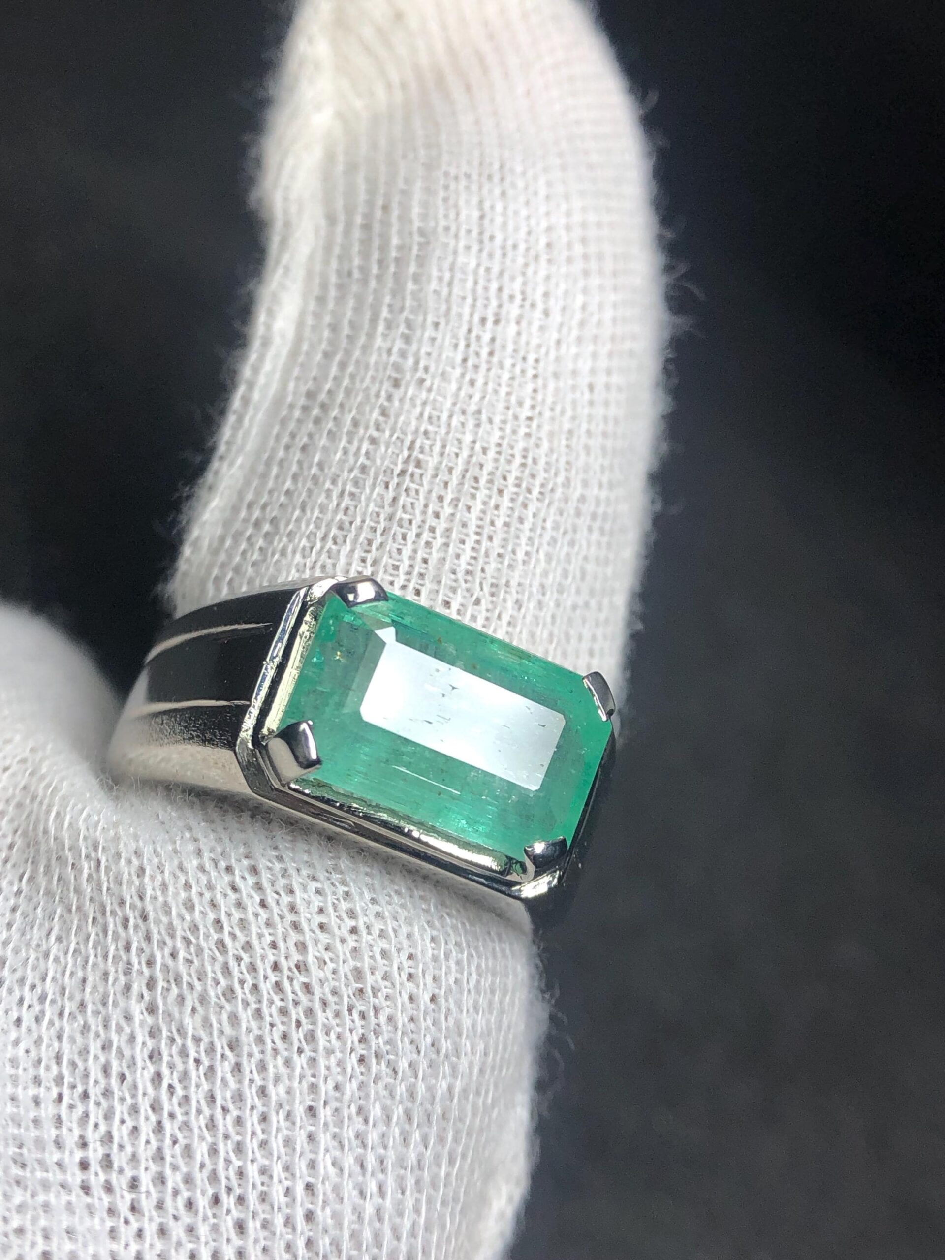 Natural Emerald 5.295 ct — Rectangular Emerald Cut, No Oil (Men's 925 Sterling Silver Ring, US 9)