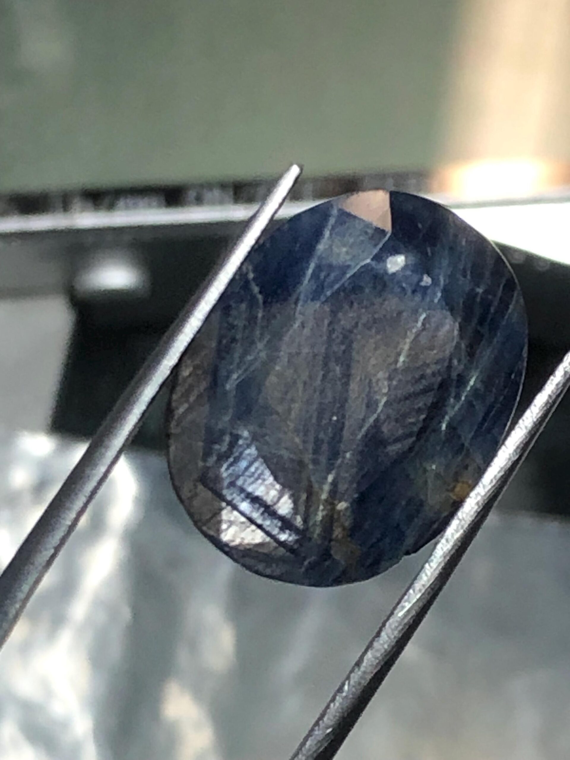 Natural Afghanistan Blue Sapphire 16.965 ct — Oval Cut, Natural - Image 2