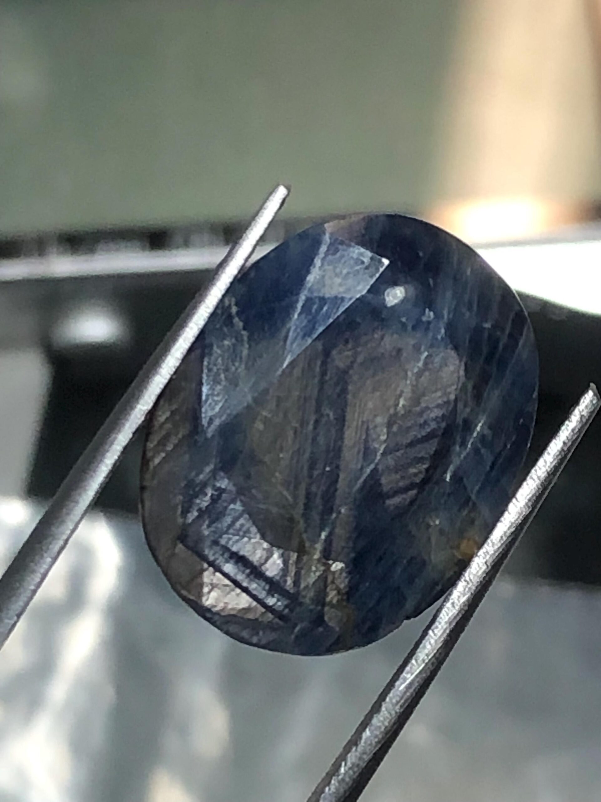 Natural Afghanistan Blue Sapphire 16.965 ct — Oval Cut, Natural - Image 3